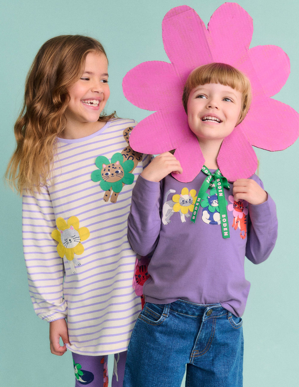 Puff Sleeve Applique T-shirt-Aster Purple Flower Cats - Image 5