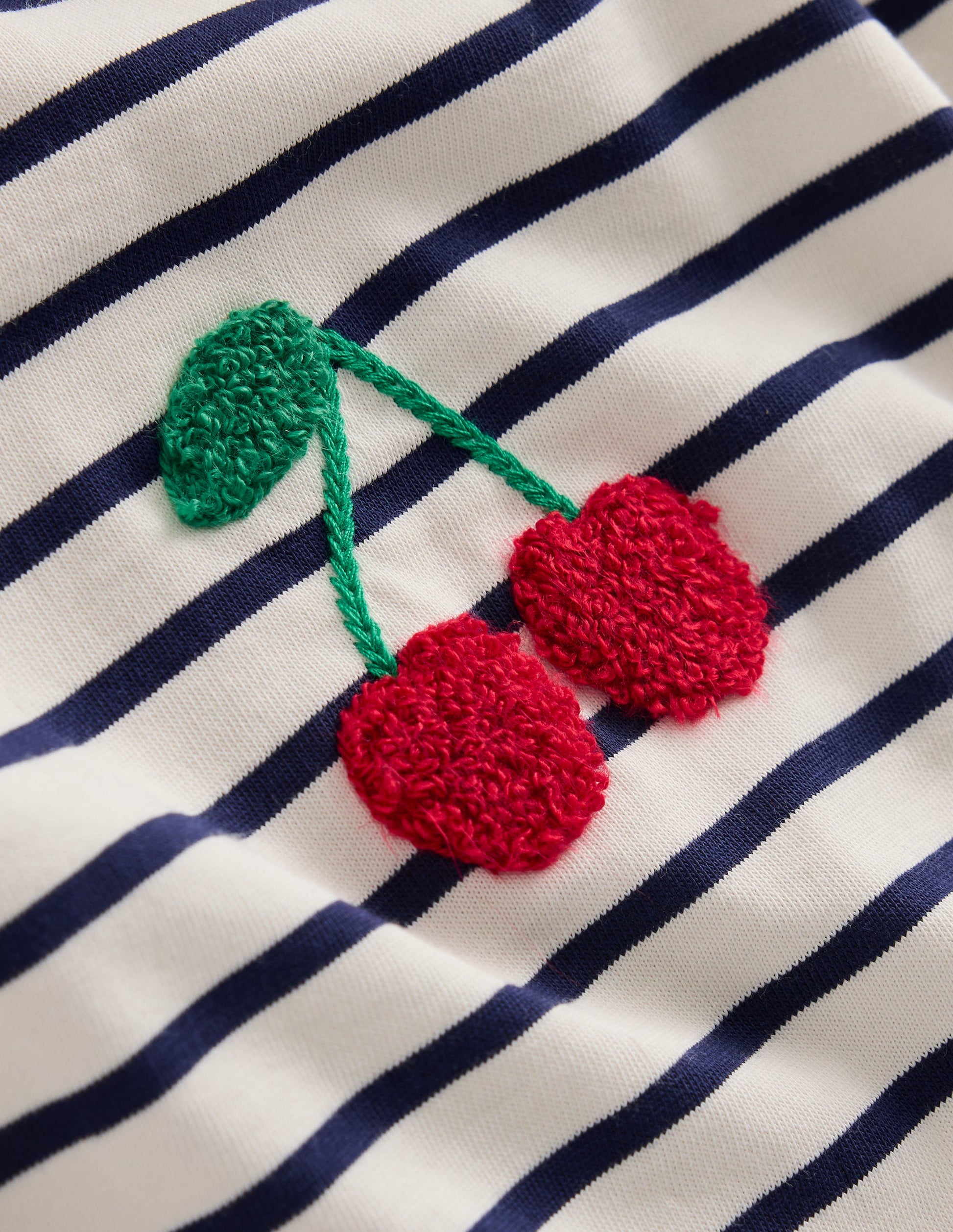 Bay Boucle T-Shirt-French Navy/ Ivory Cherries-3