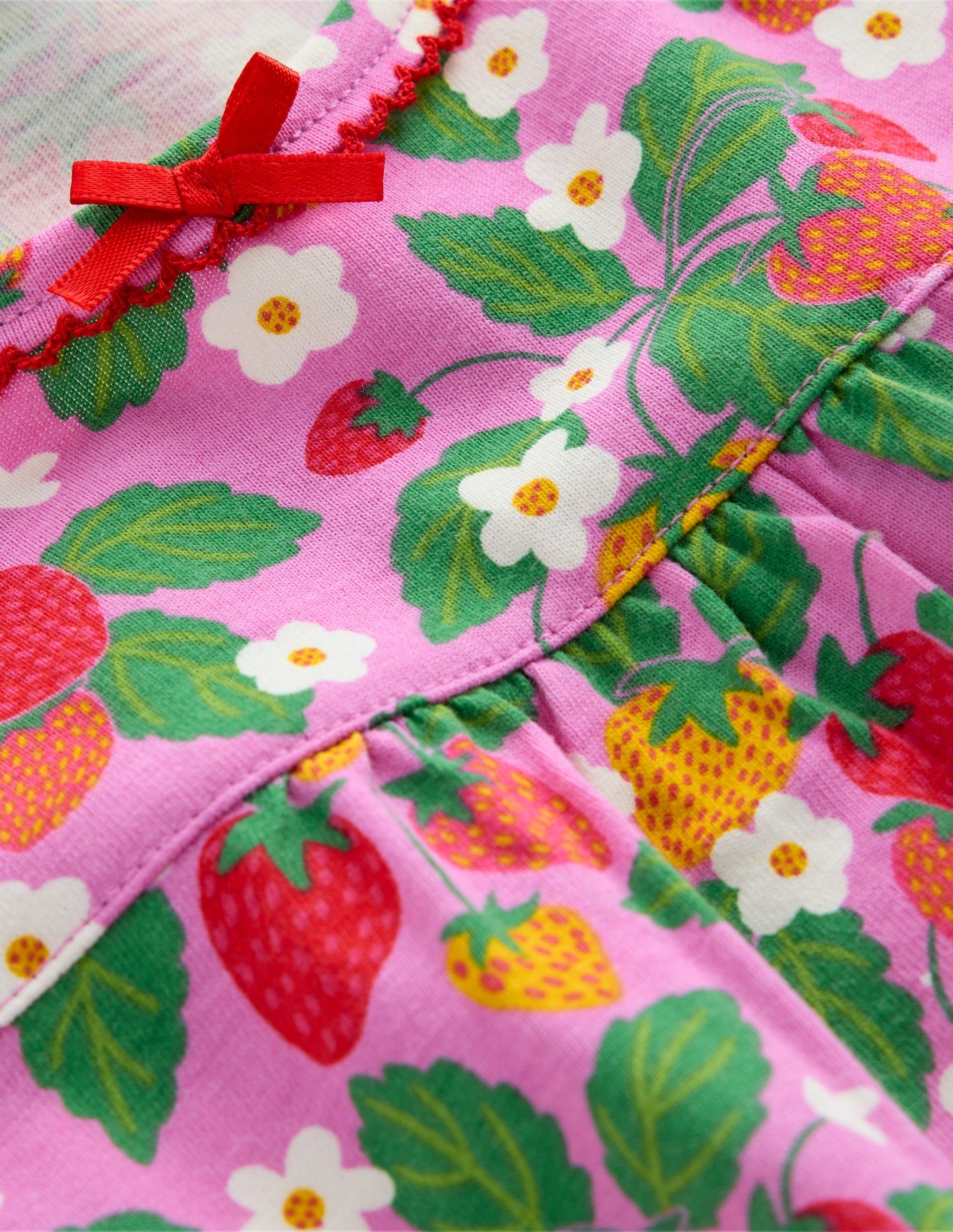 Short Sleeve Nightie-Cosmos Pink Strawberry Patch