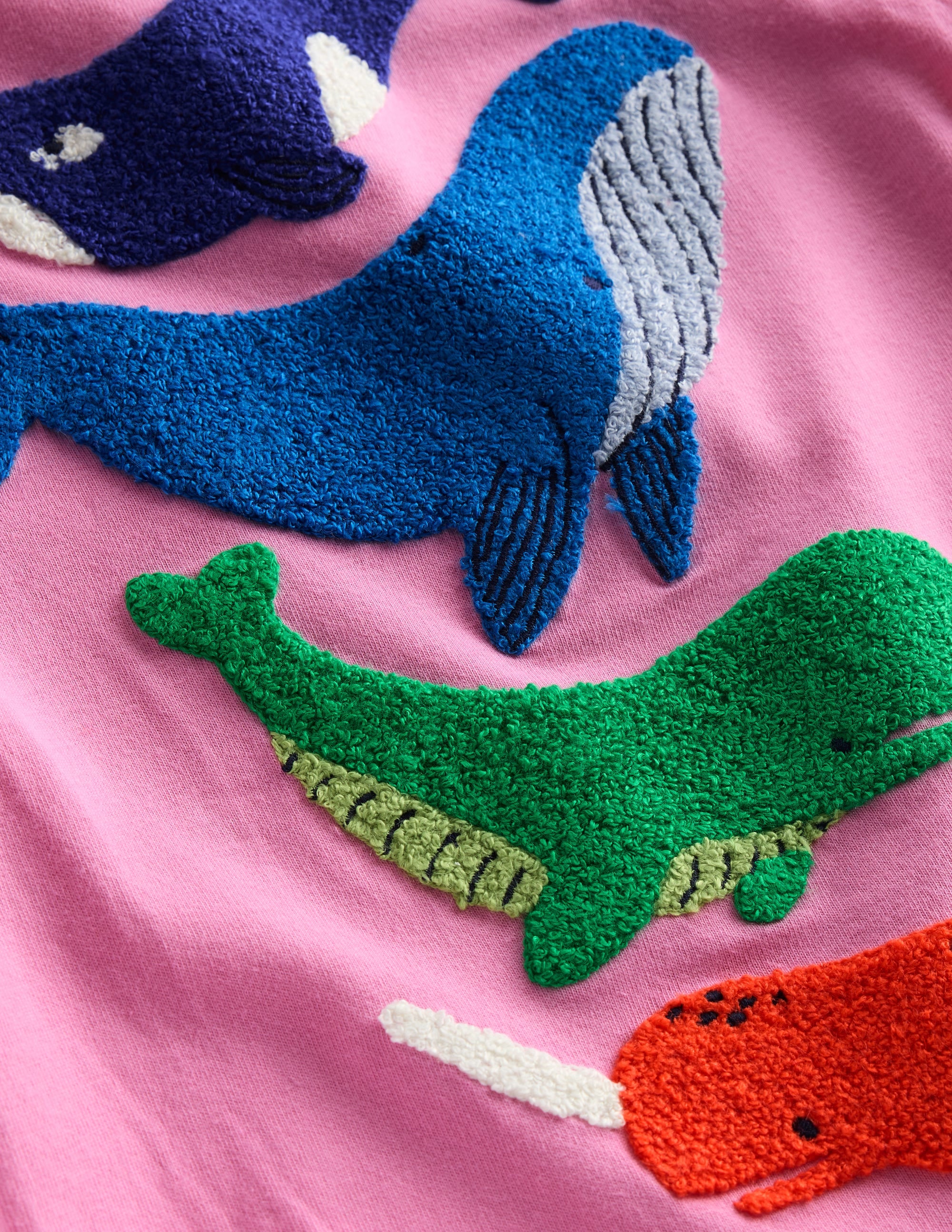 Bay Boucle T-Shirt-Vintage Mauve Whales - Image 3