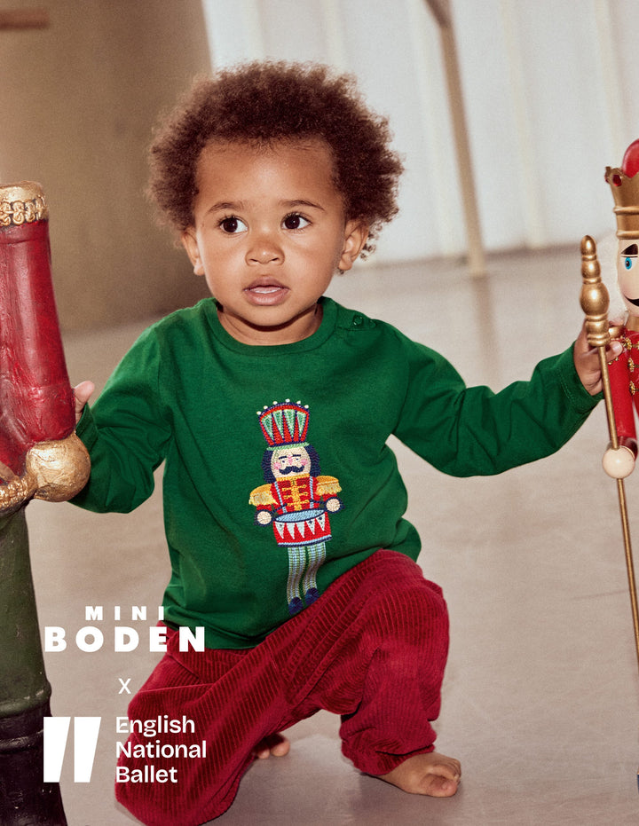 Long Sleeve Appliqué T-Shirt-Pine Green Nutcracker