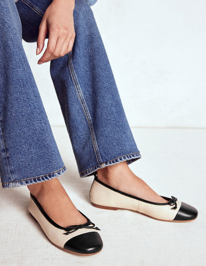 Kitty Flexi Sole Ballet Flats-Ecru/Black-2