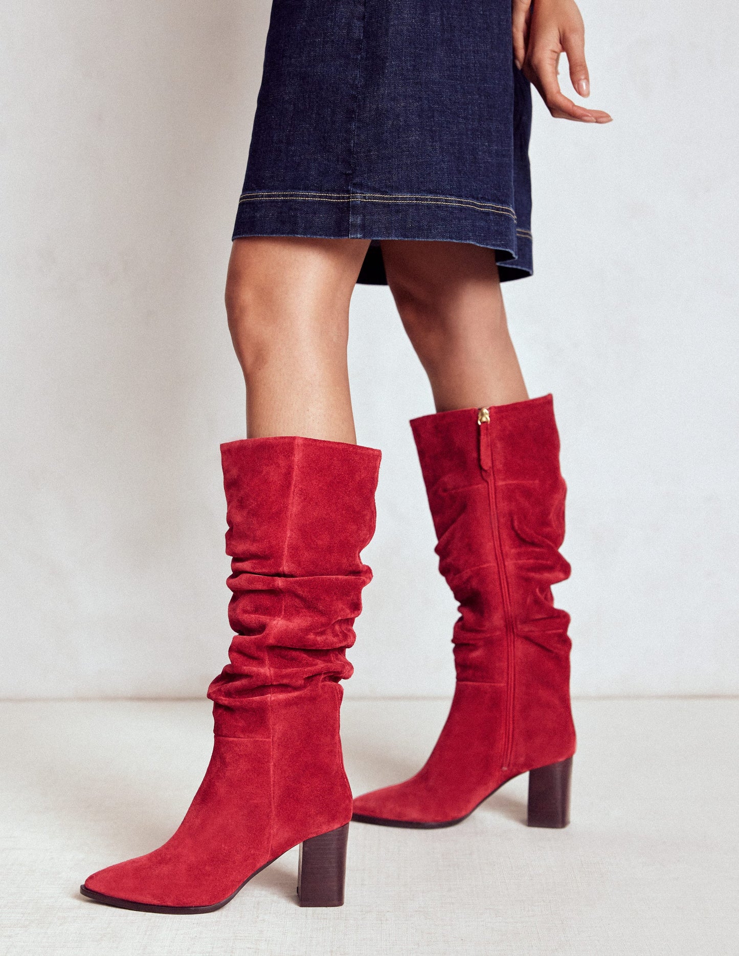 Vera Block Heel Point Boots-Red