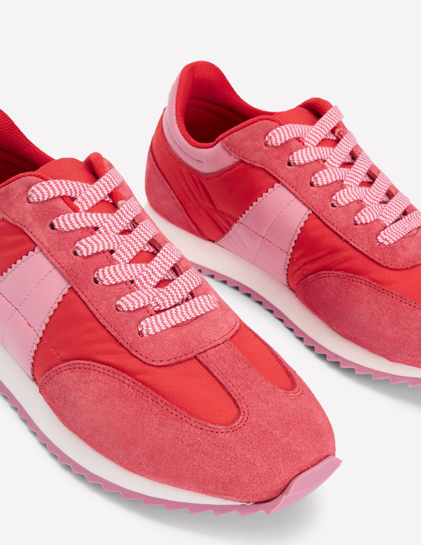 Retro Runner Trainer-Red
