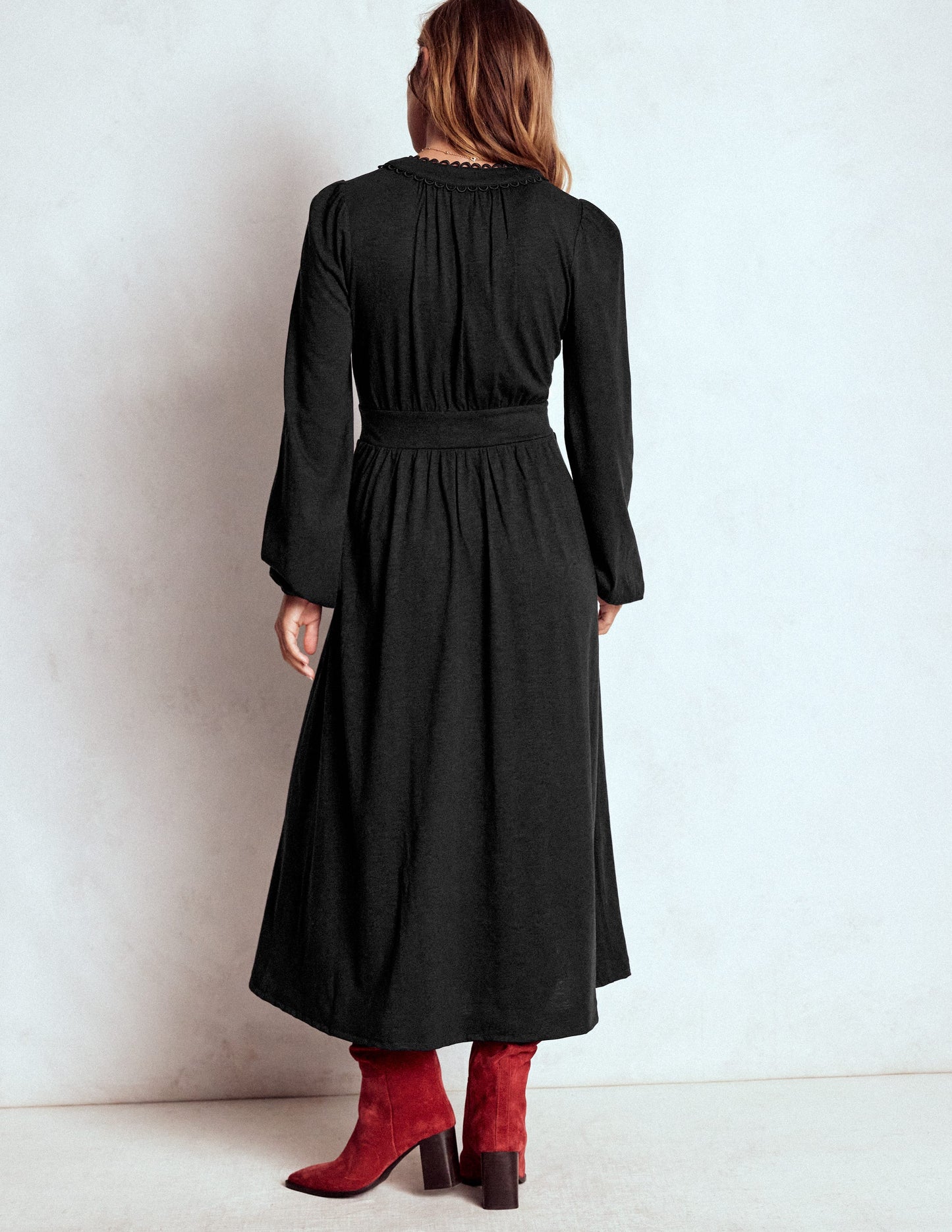 Maddie Picot Trim Midi Dress-Black