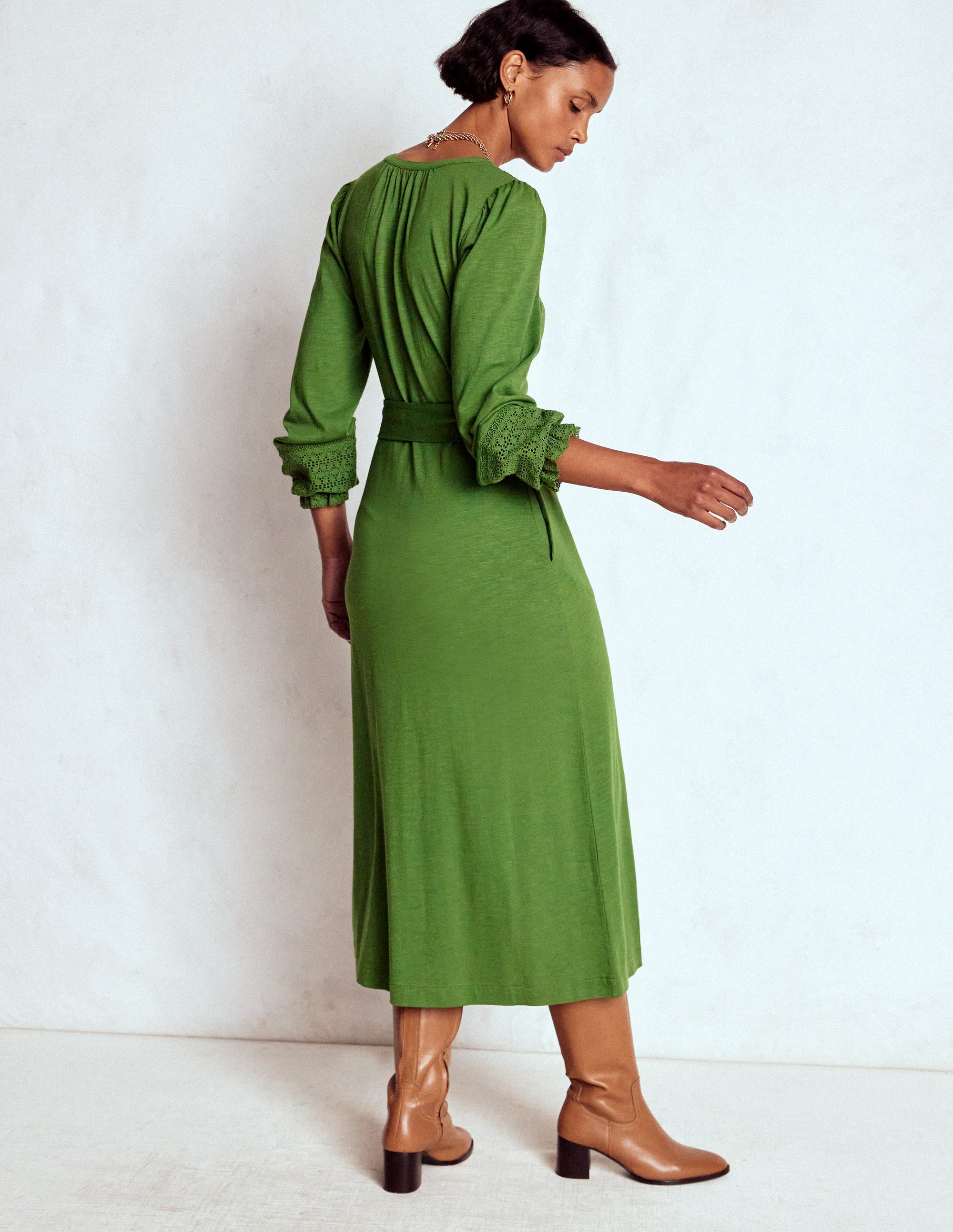 Pippa Broderie Jersey Dress-Promenade Green - Image 3