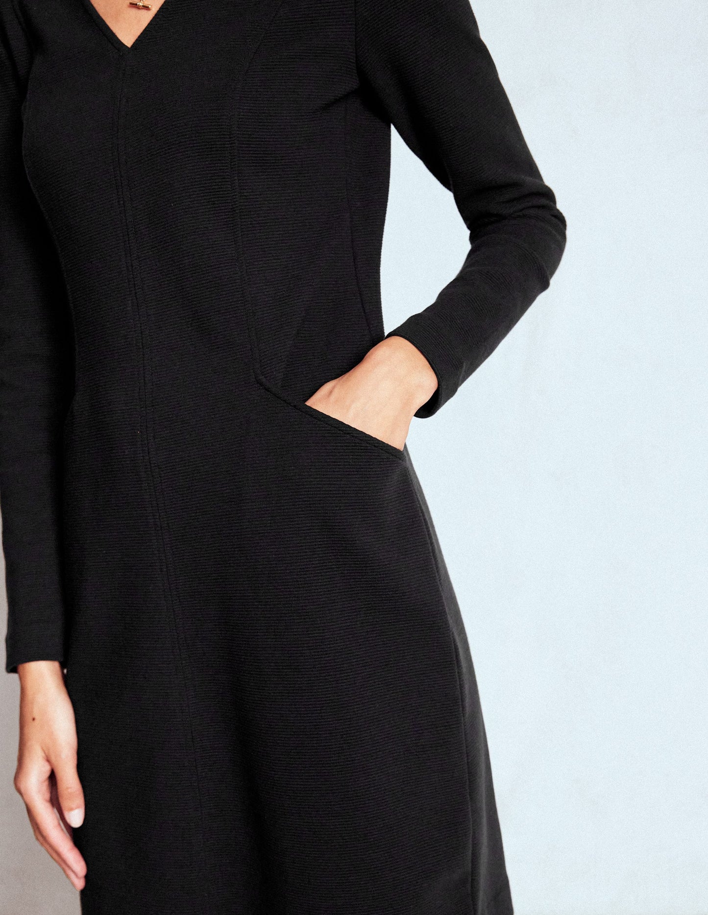 Ellen V-neck Ottoman Dress-Black