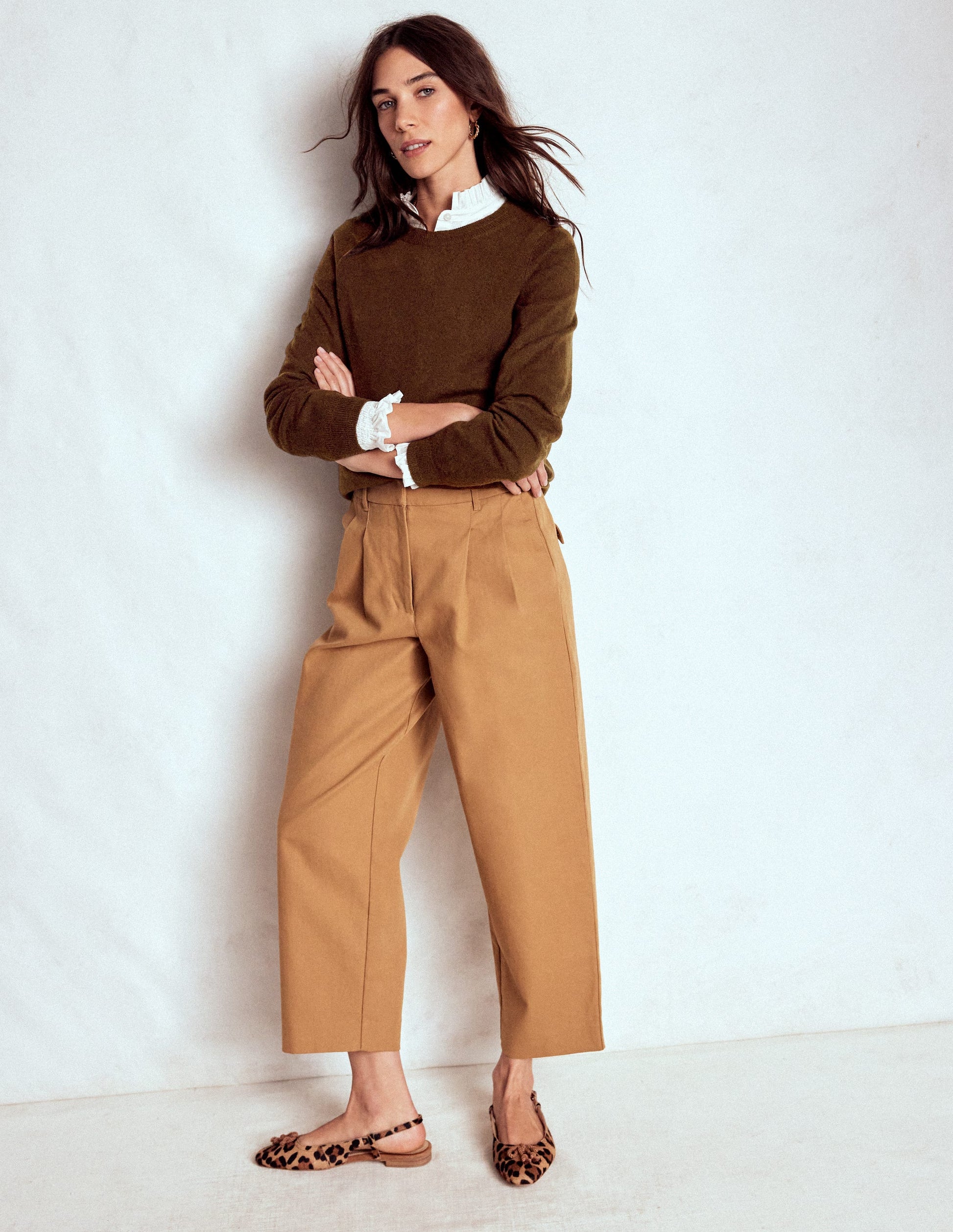 Eva Cashmere Crew Neck Sweater-Mocha-4