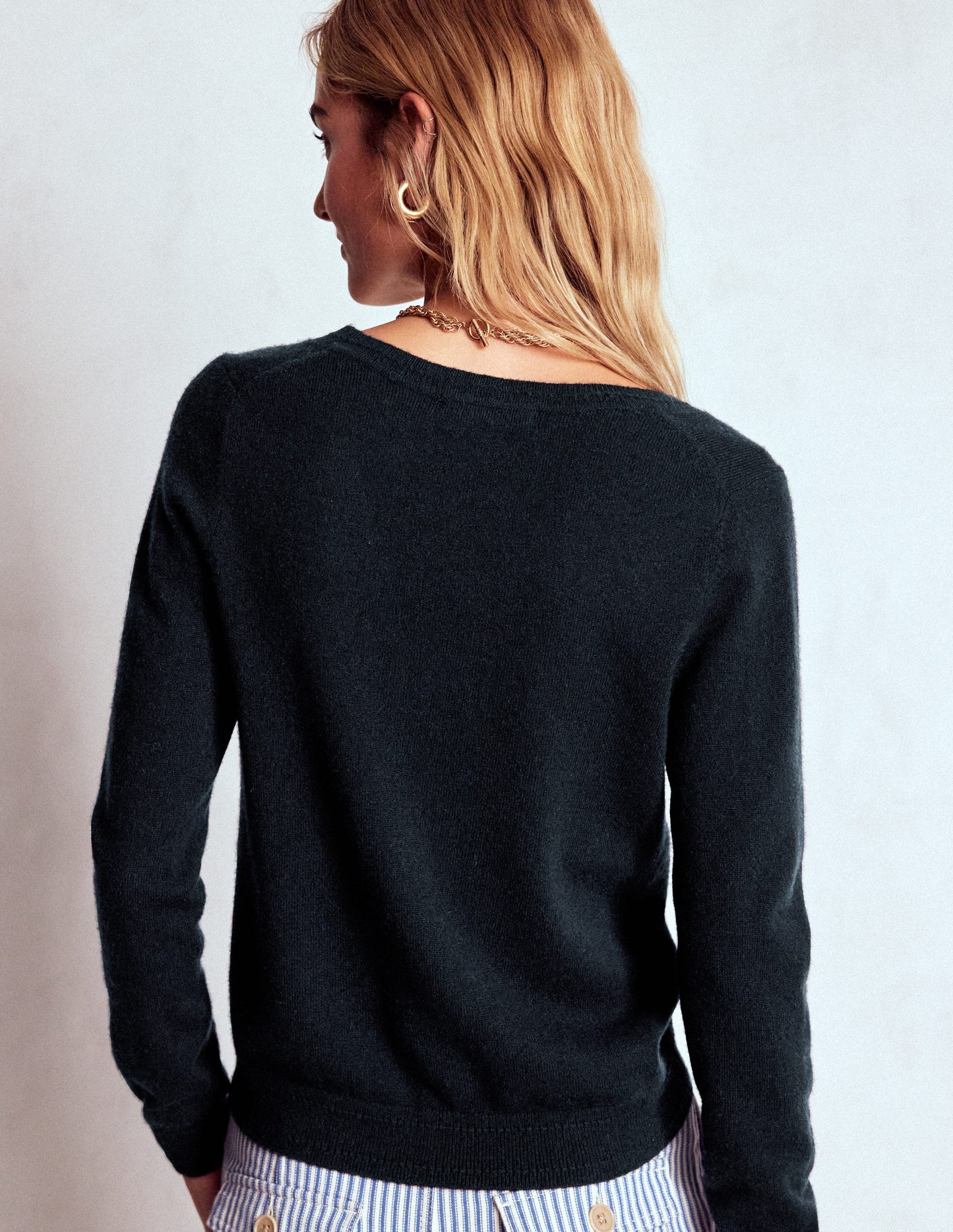 Eva Cashmere V-Neck Sweater-Navy
