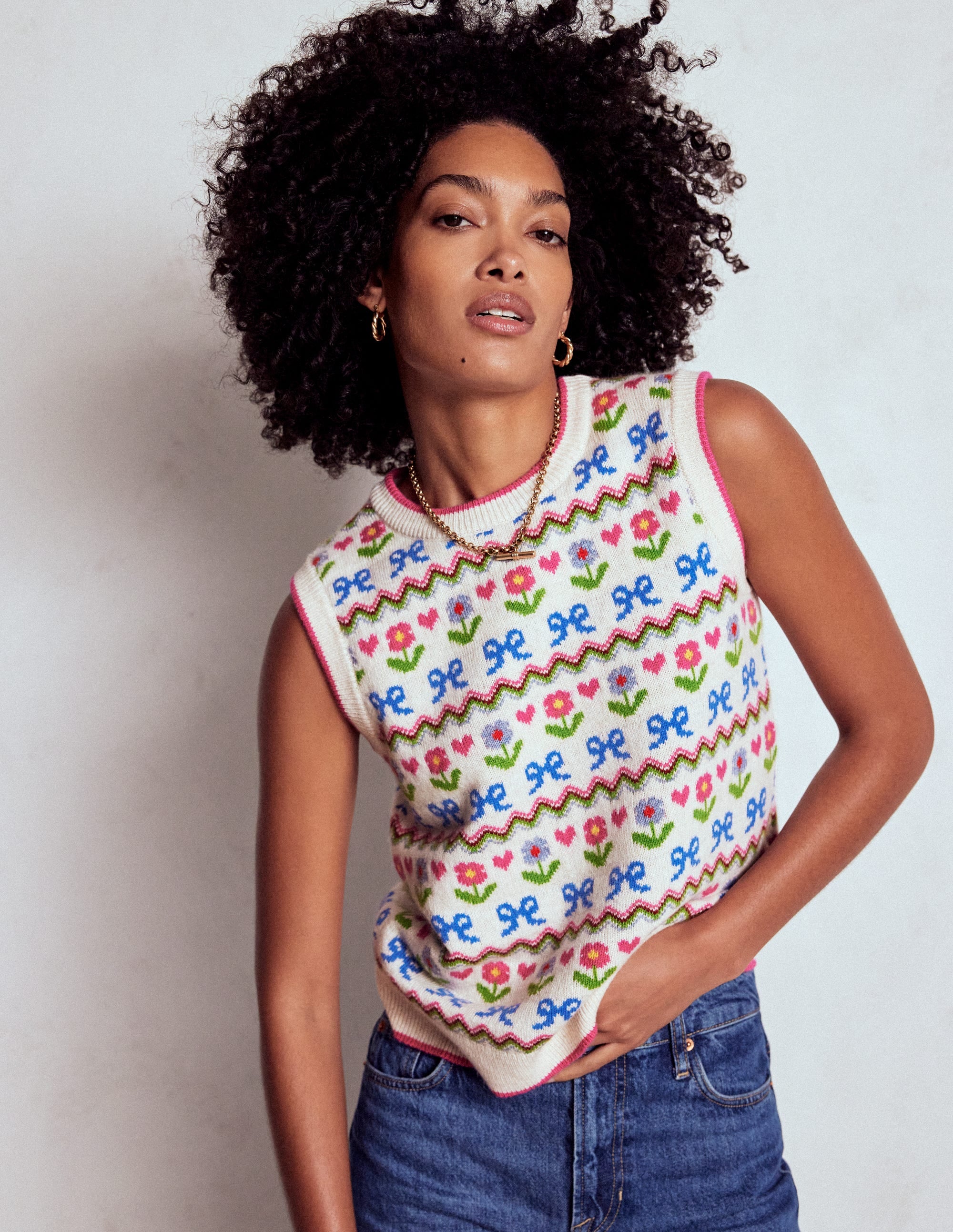 Edie Fair Isle Vest-Oatmeal Melange, Flowers - Image 4