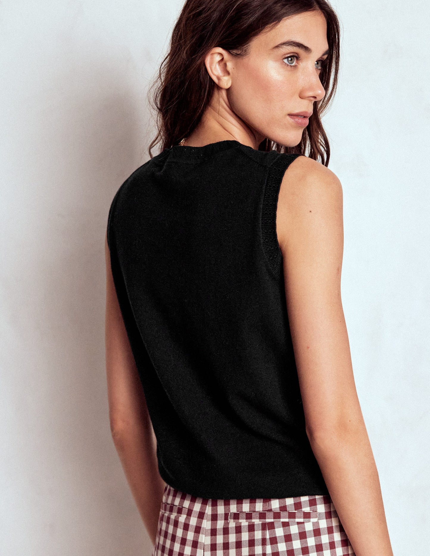 Emilia Cotton Crew Neck Vest-Black