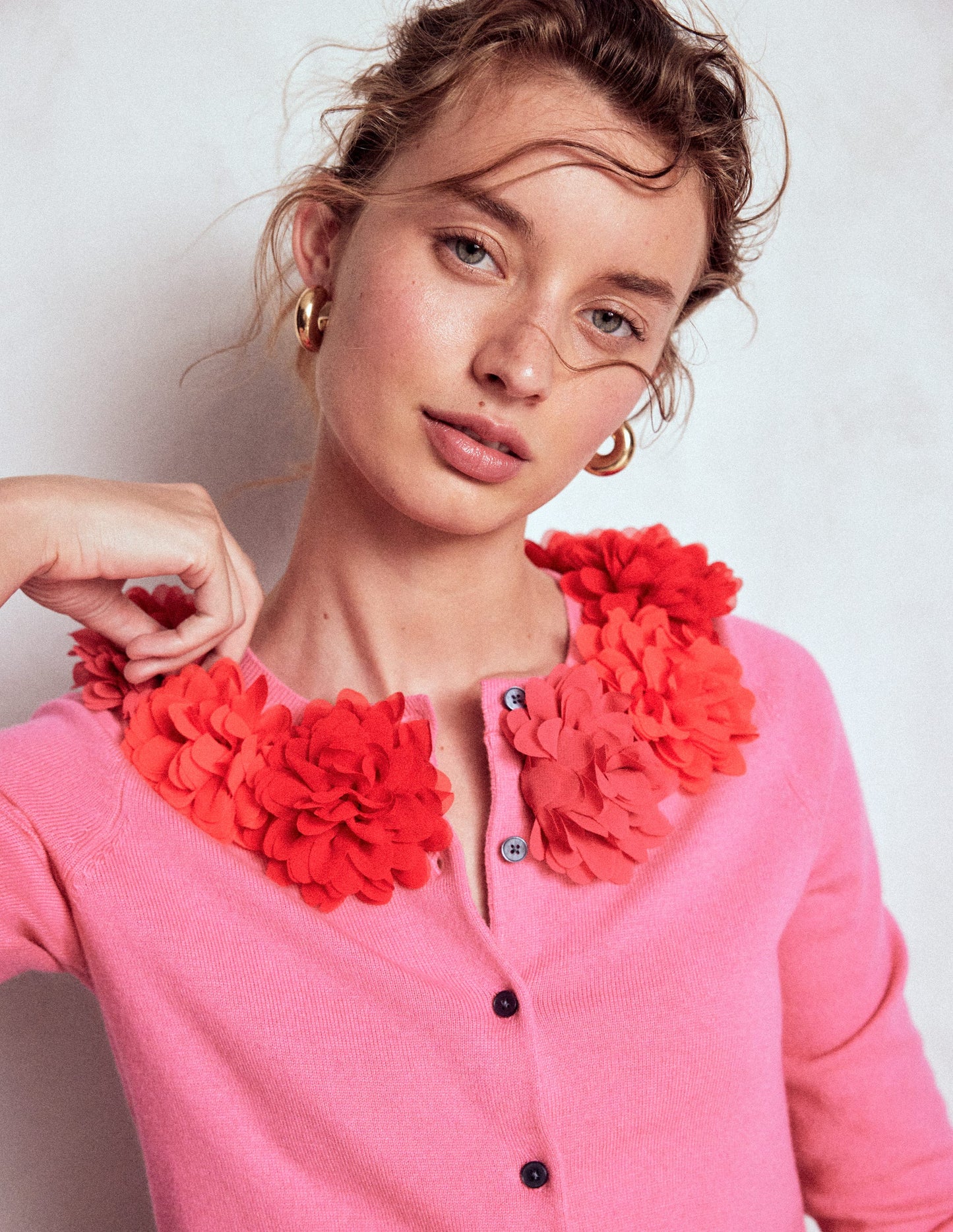 Crew Neck Cropped Cardigan-Pink Ribbon