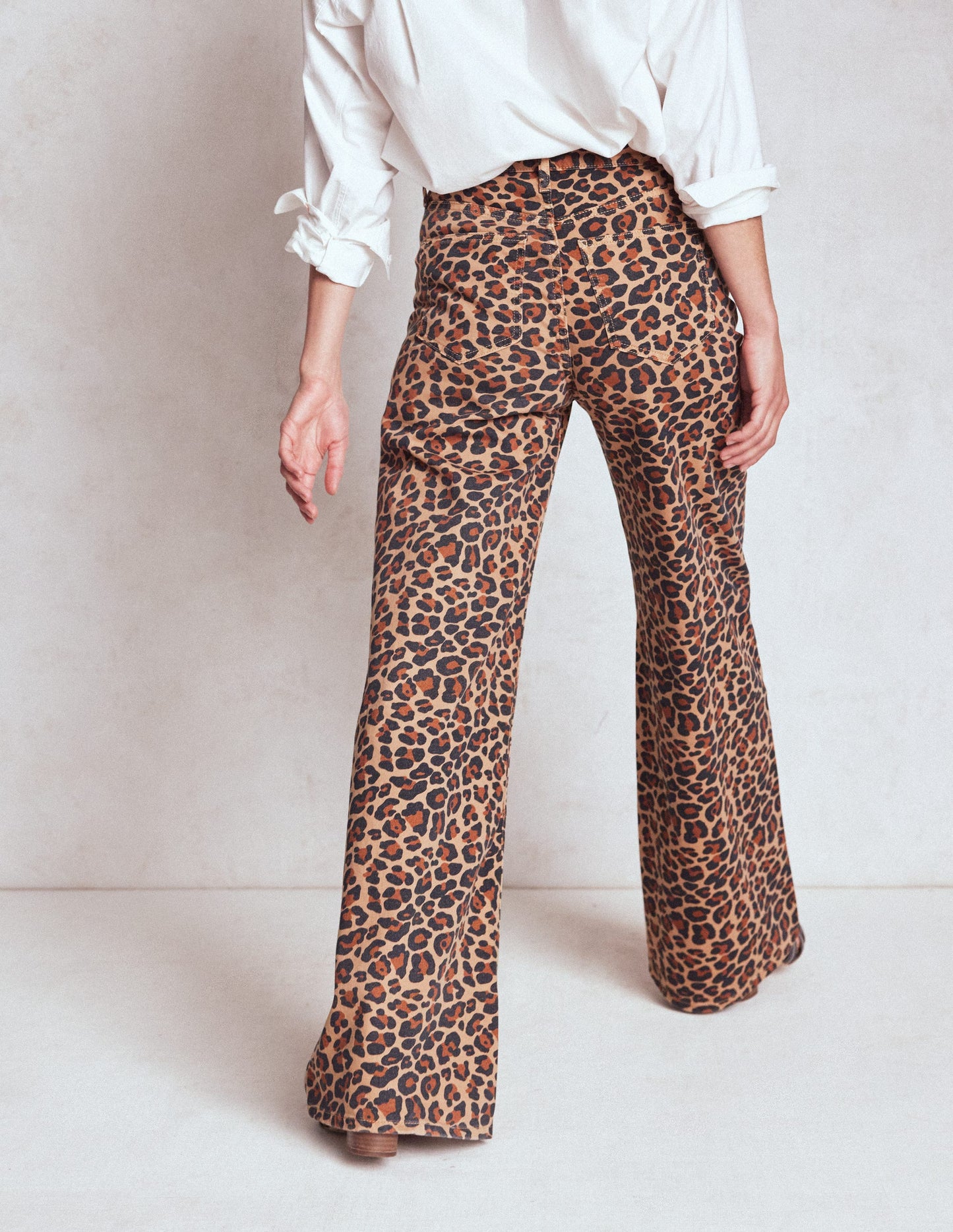 High Rise Wide Leg Jeans-Leopard Print