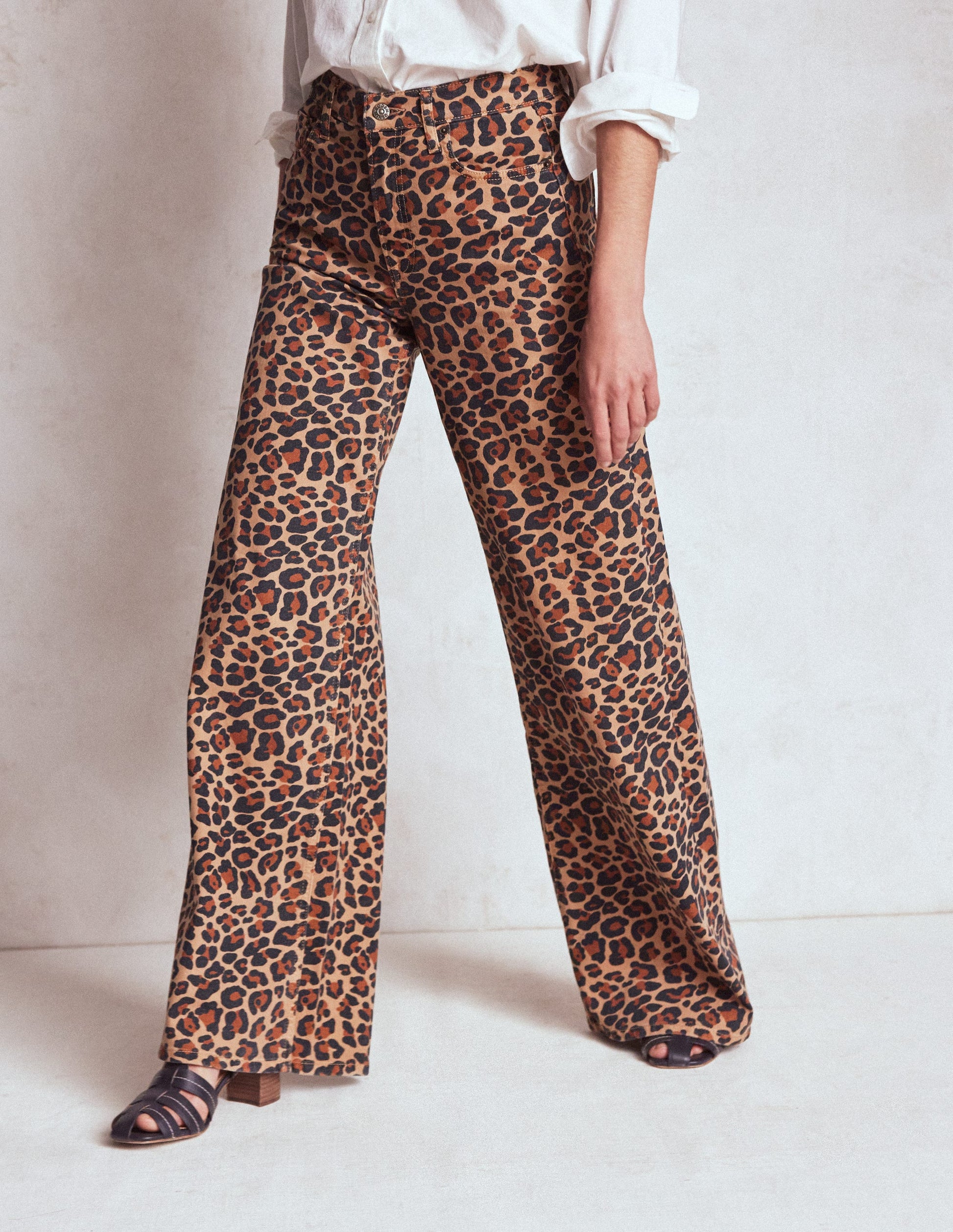 High Rise Wide Leg Jeans-Leopard Print-4