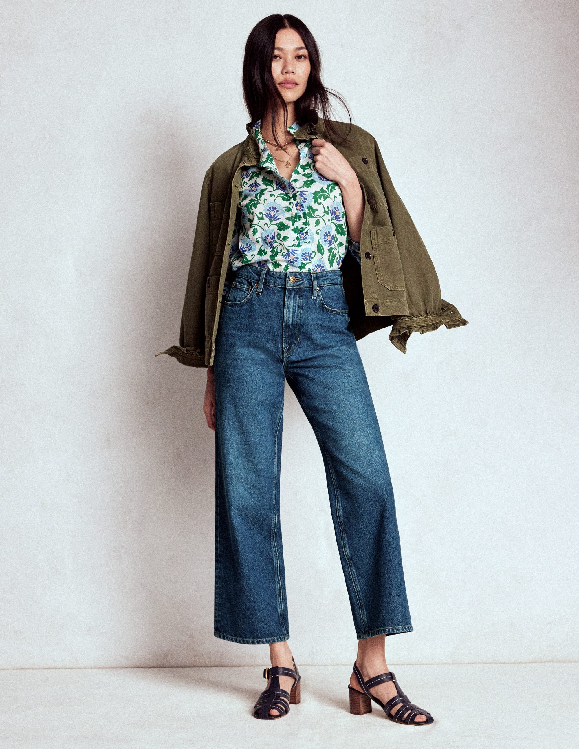 ノリ　BODEN High Rise Straight Crop Jeans - Mid VWash | Boden USA