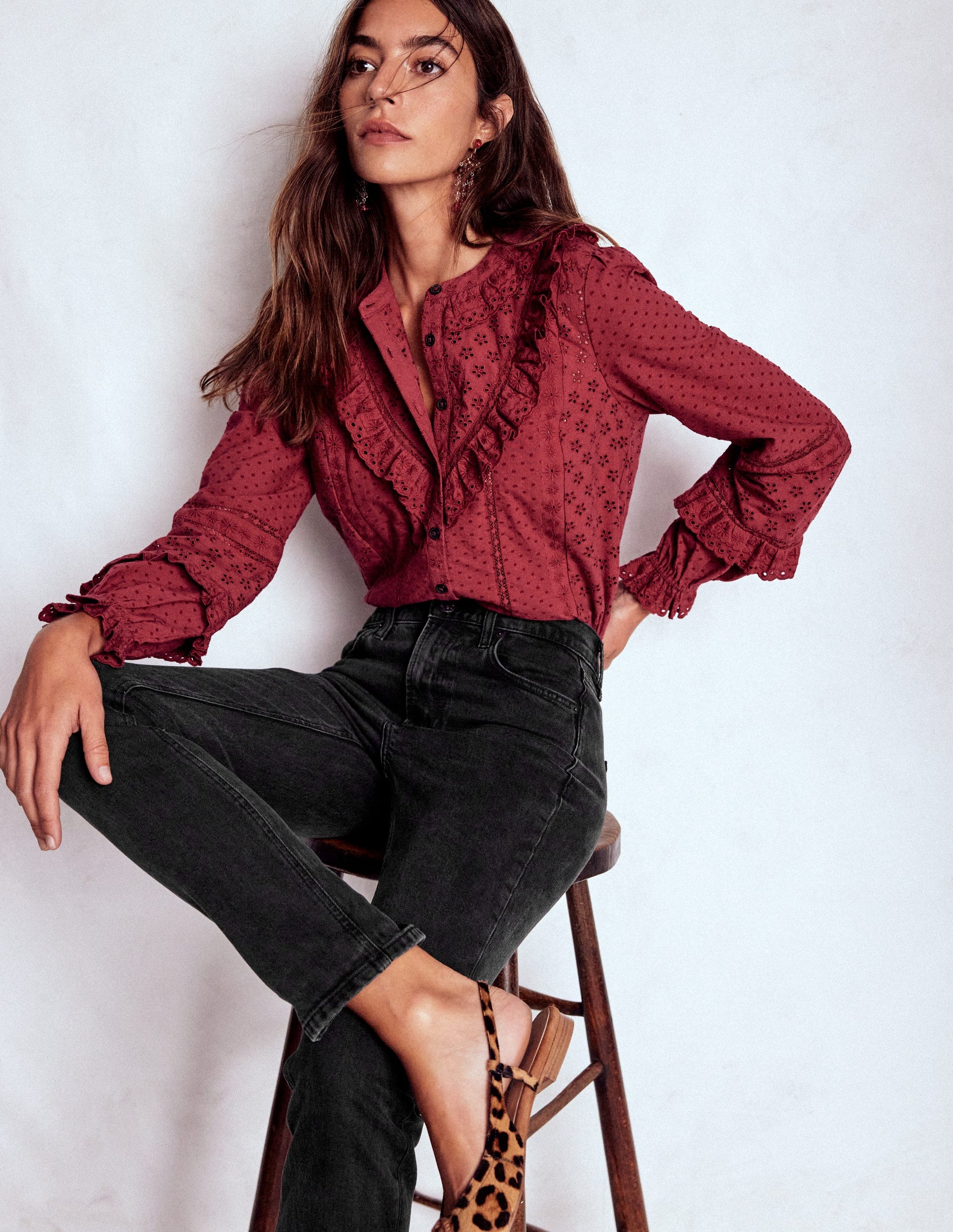 Girlfriend Jeans-Washed Black-1