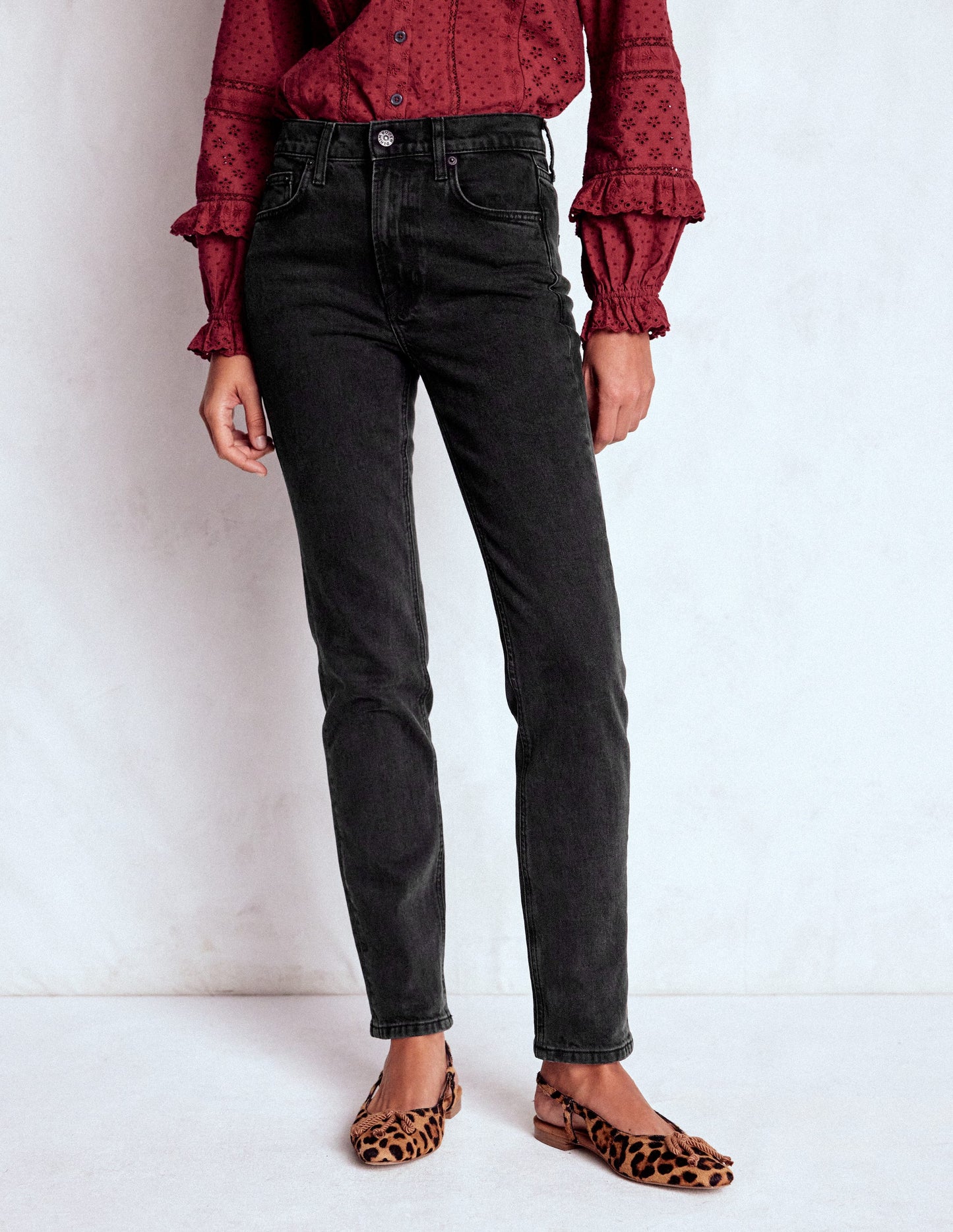 Girlfriend Jeans-Washed Black