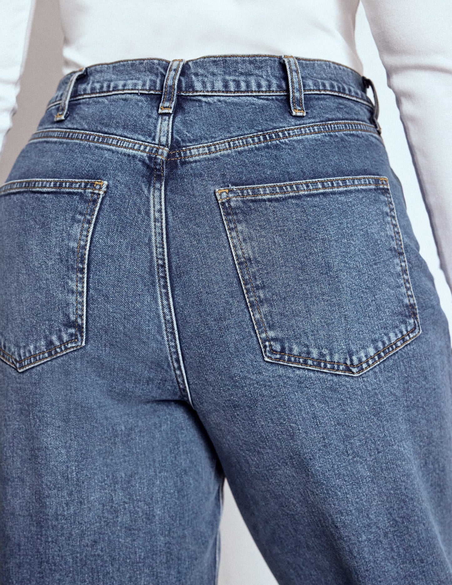 High Rise Column Leg Jeans-Mid Vintage