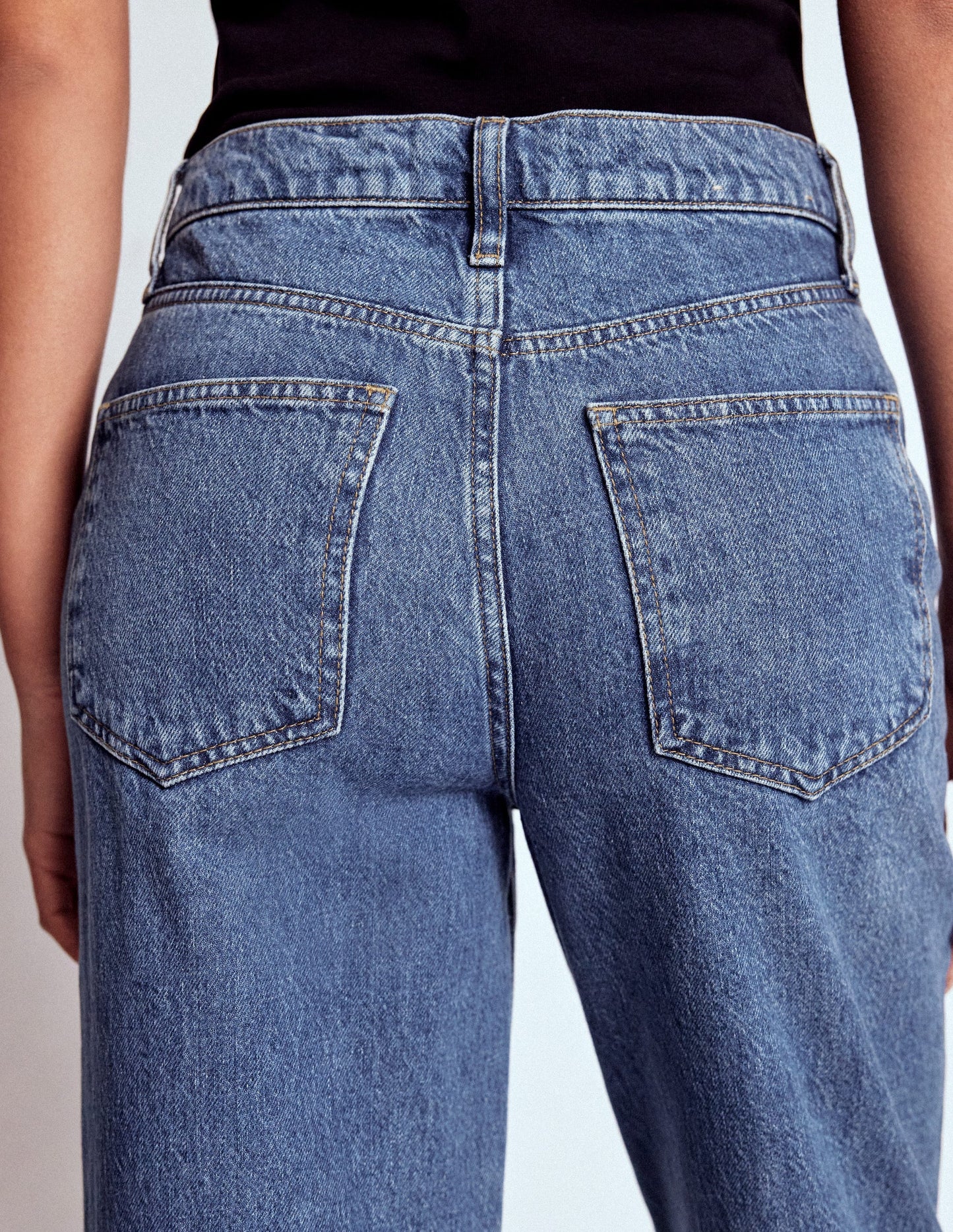 Mid Rise Relaxed Jeans-Mid Vintage