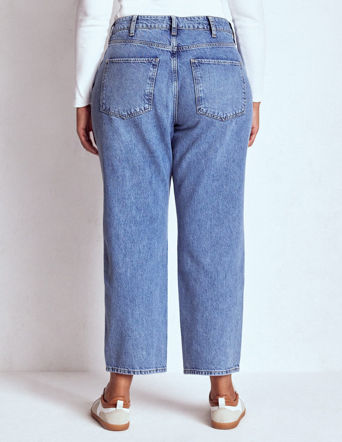 High Rise Straight Leg Jeans-Light Vintage