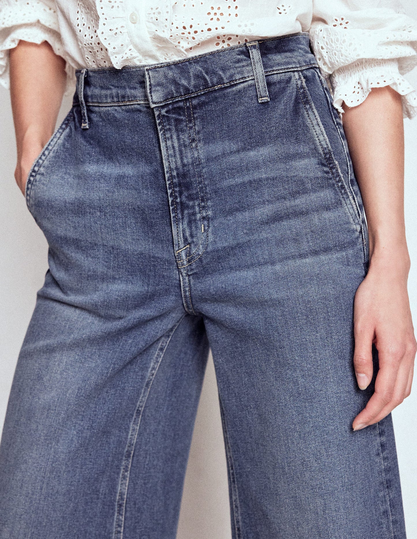High Rise Clean Wide Jeans-Mid Vintage