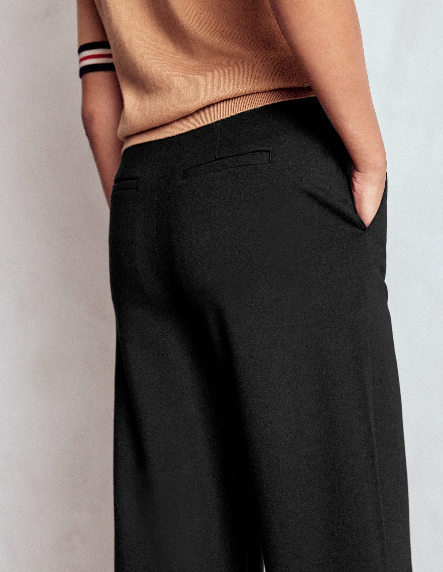 Belgravia Ponte Crop Pants-BLACK