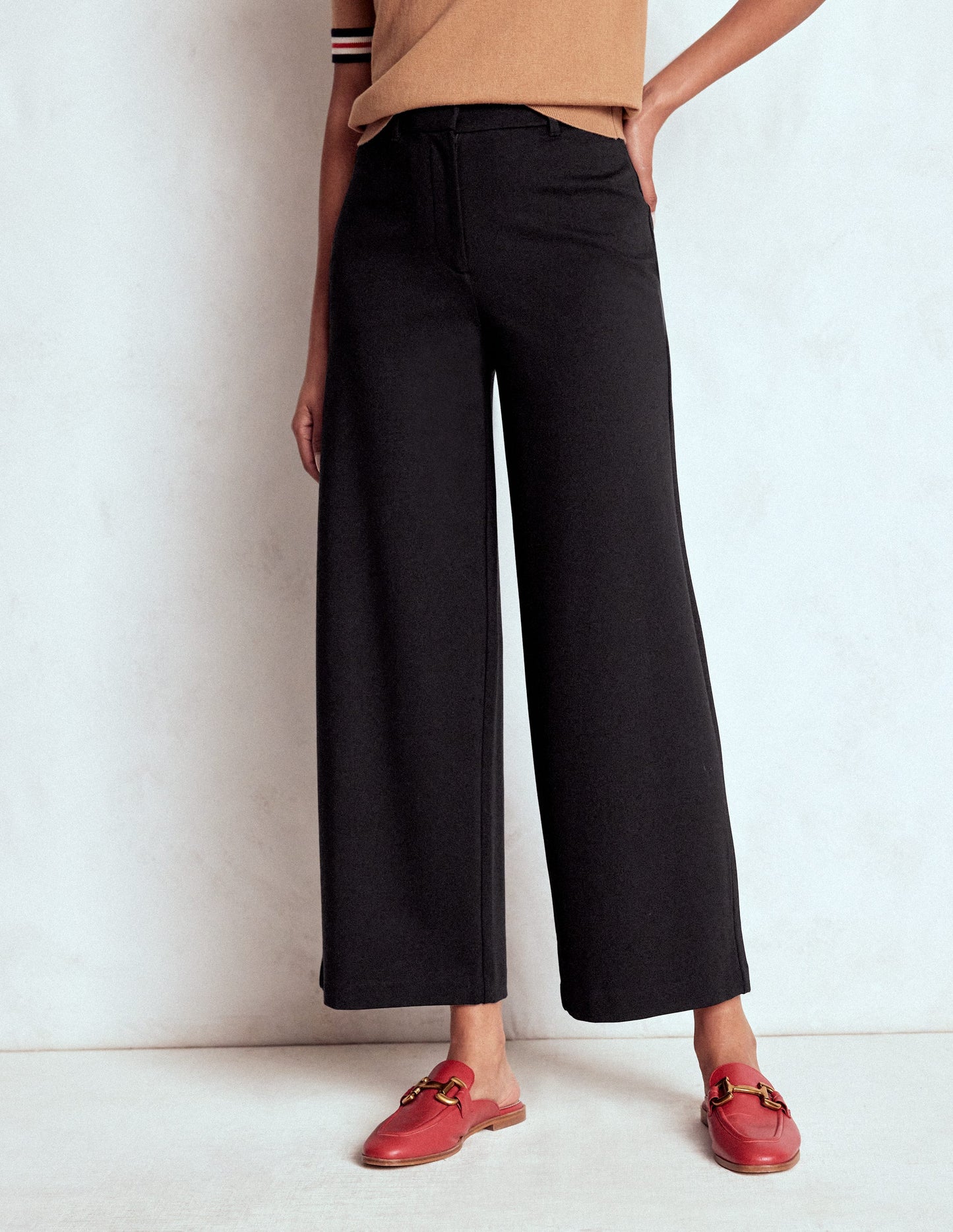 Belgravia Ponte Crop Pants-BLACK