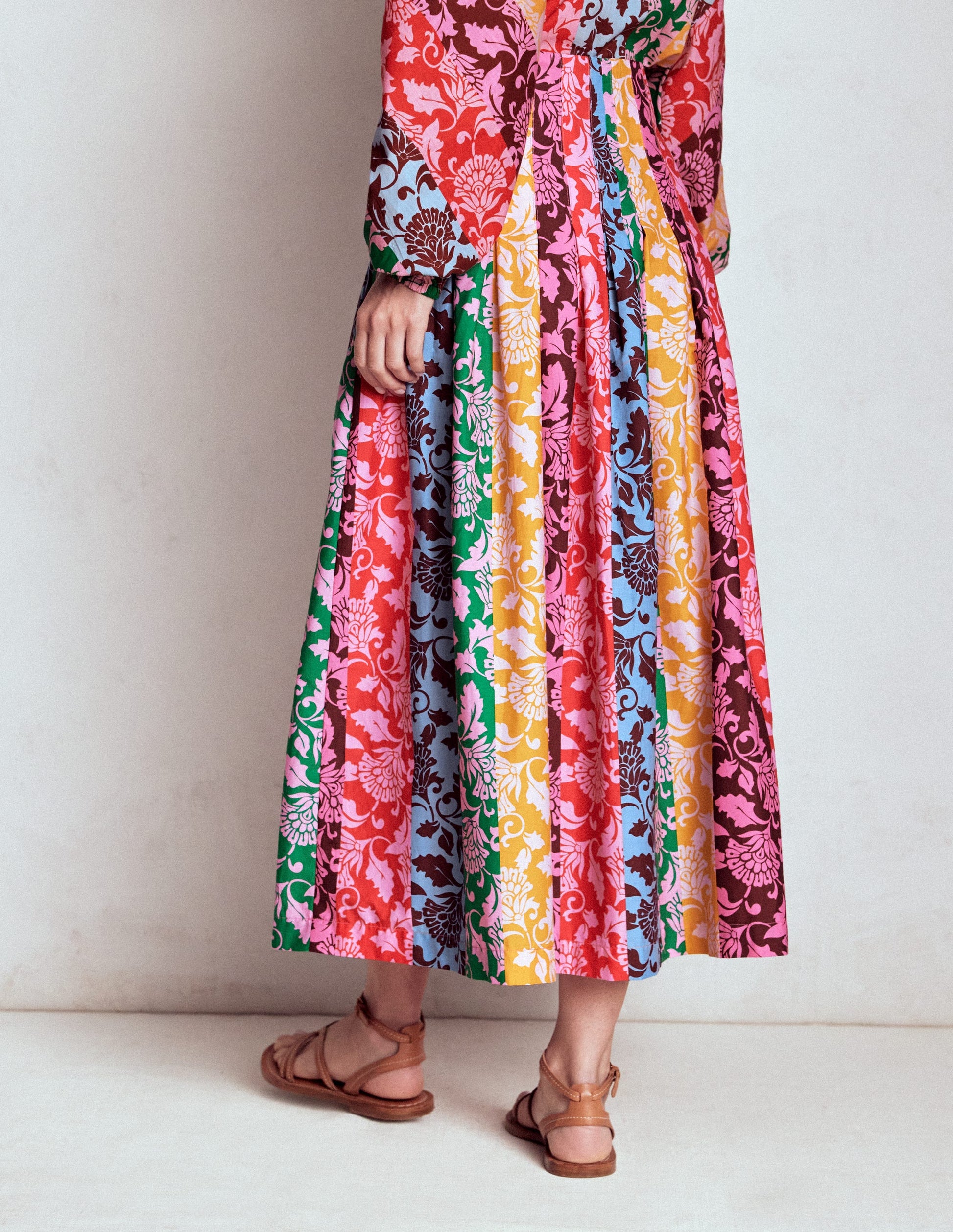 Valentina Poplin Midi Skirt-Floral, Ornate Vine Hotch-3