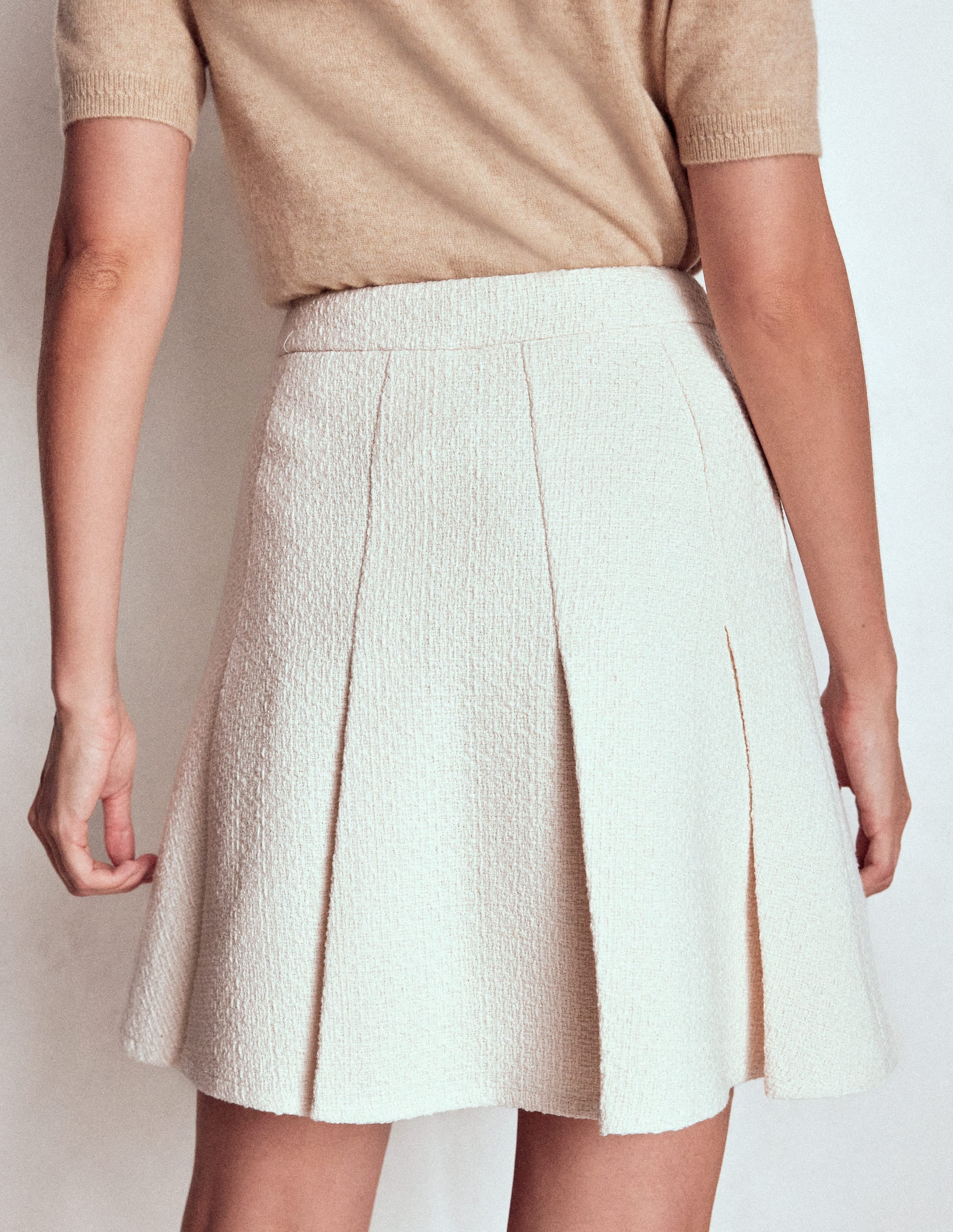 Flippy Textured Skirt-White | Boden USA