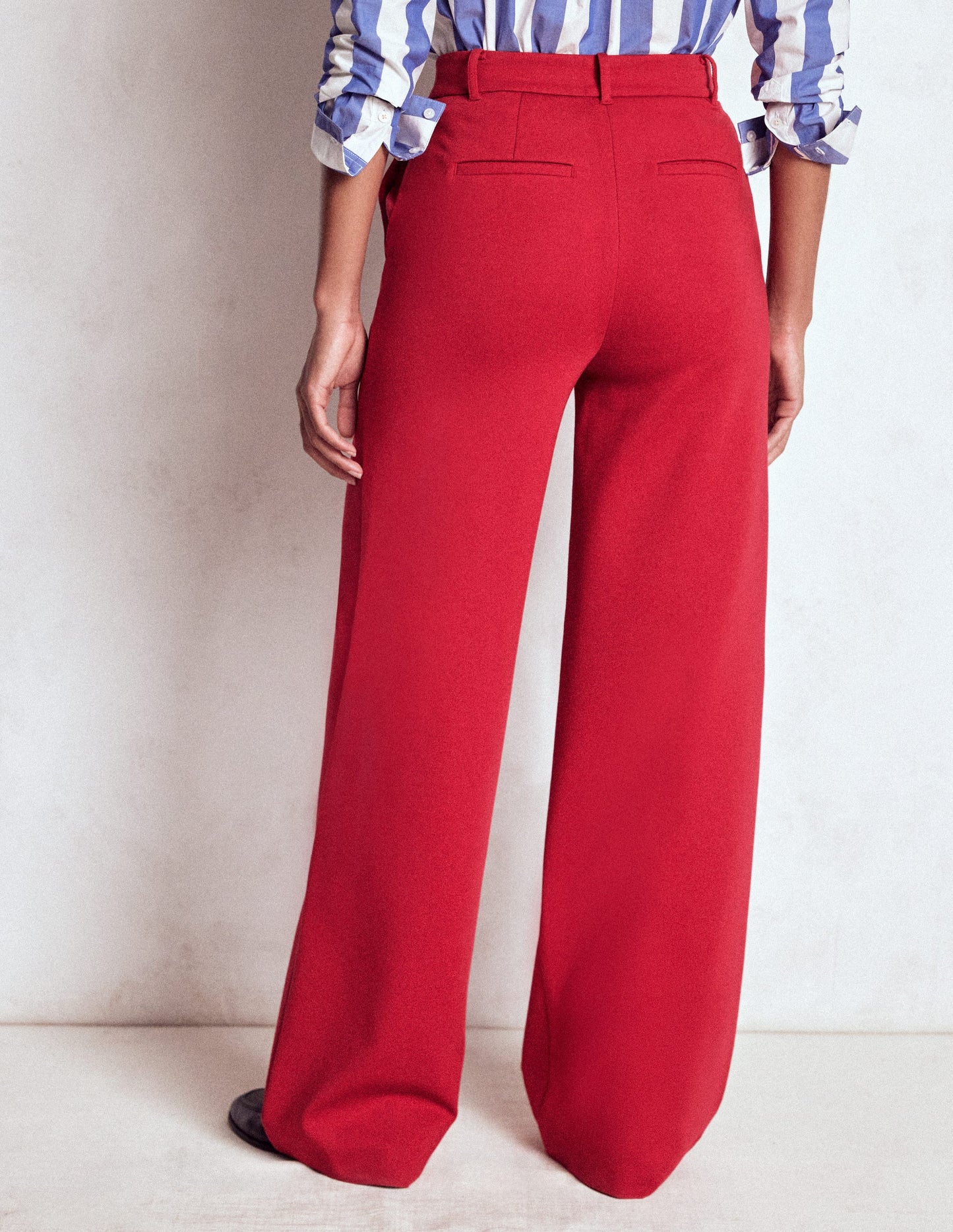 Belgravia Ponte Pants-Carmine Red