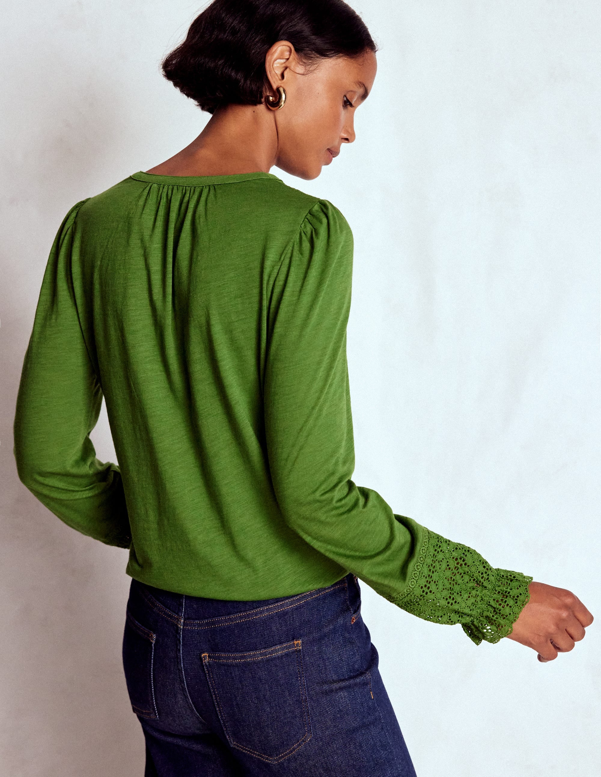 Pippa Broderie Jersey Shirt-Promenade Green - Image 3