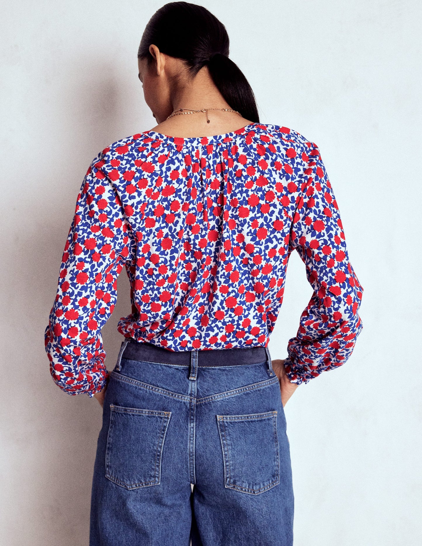 Isla Long Sleeve Jersey Shirt-Poppy Red, Floweret Vine