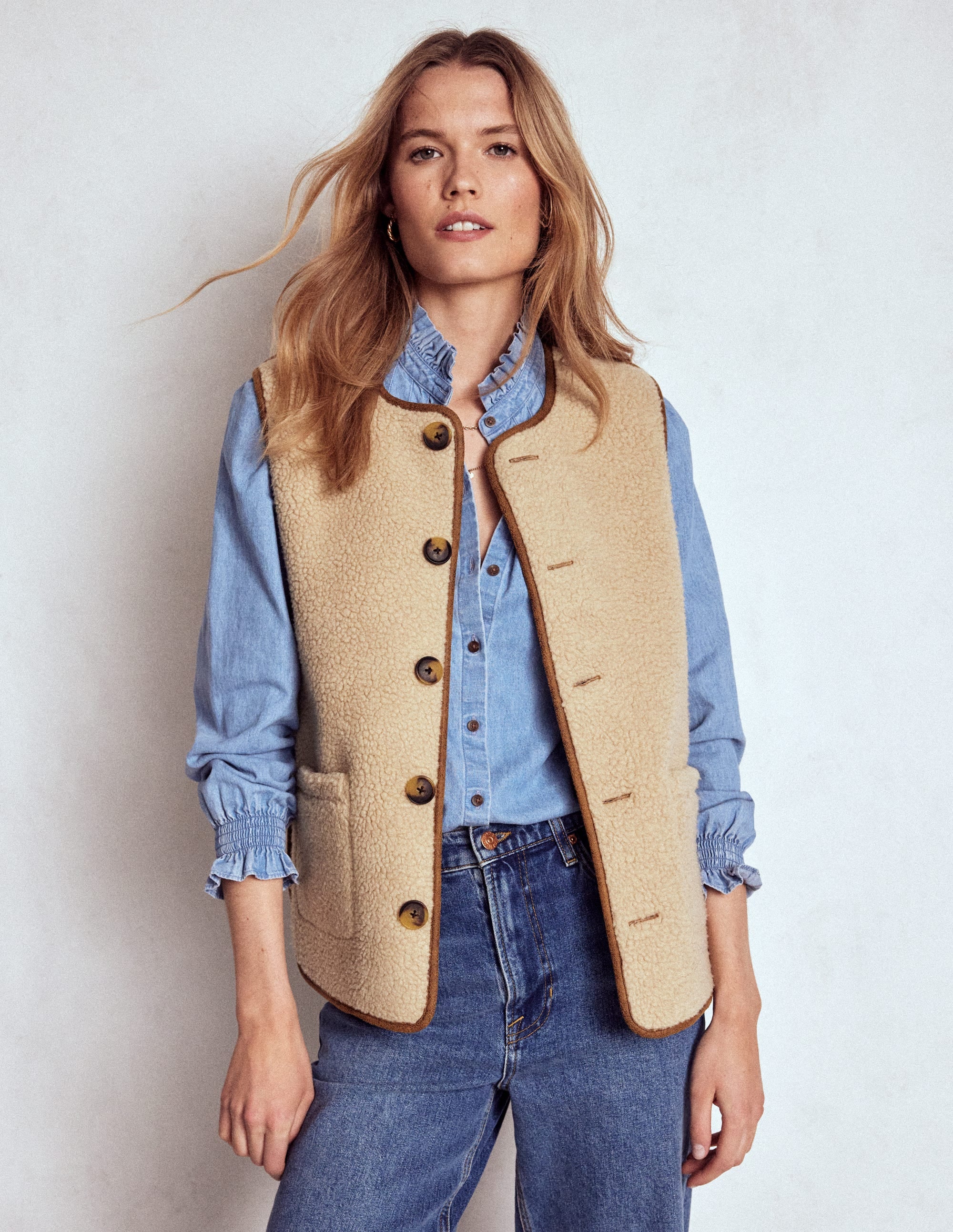 Clerkenwell Reversible Gilet-Hazelnut Brown, Natural | Boden USA