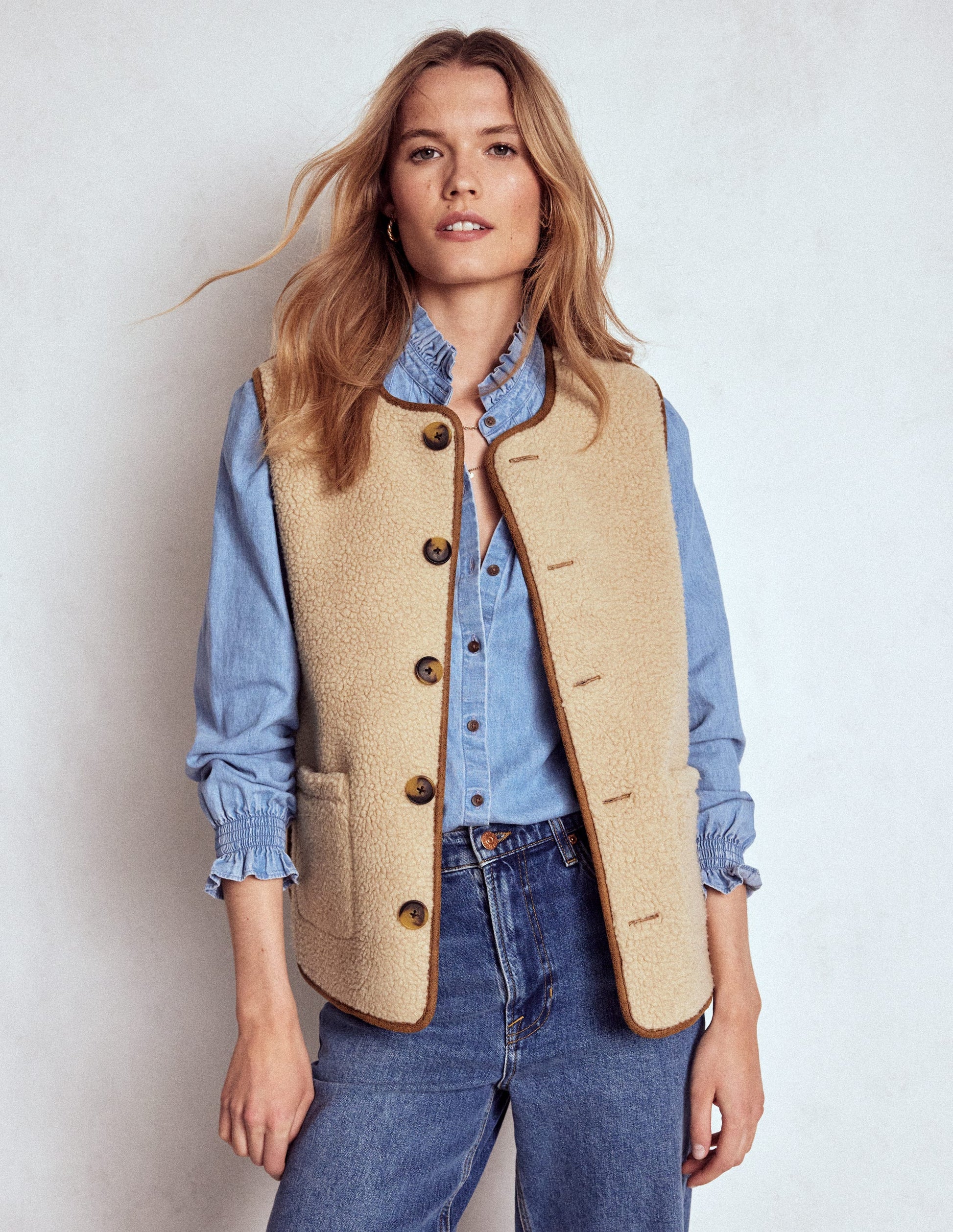 Clerkenwell Reversible Gilet-Hazelnut Brown, Natural-5