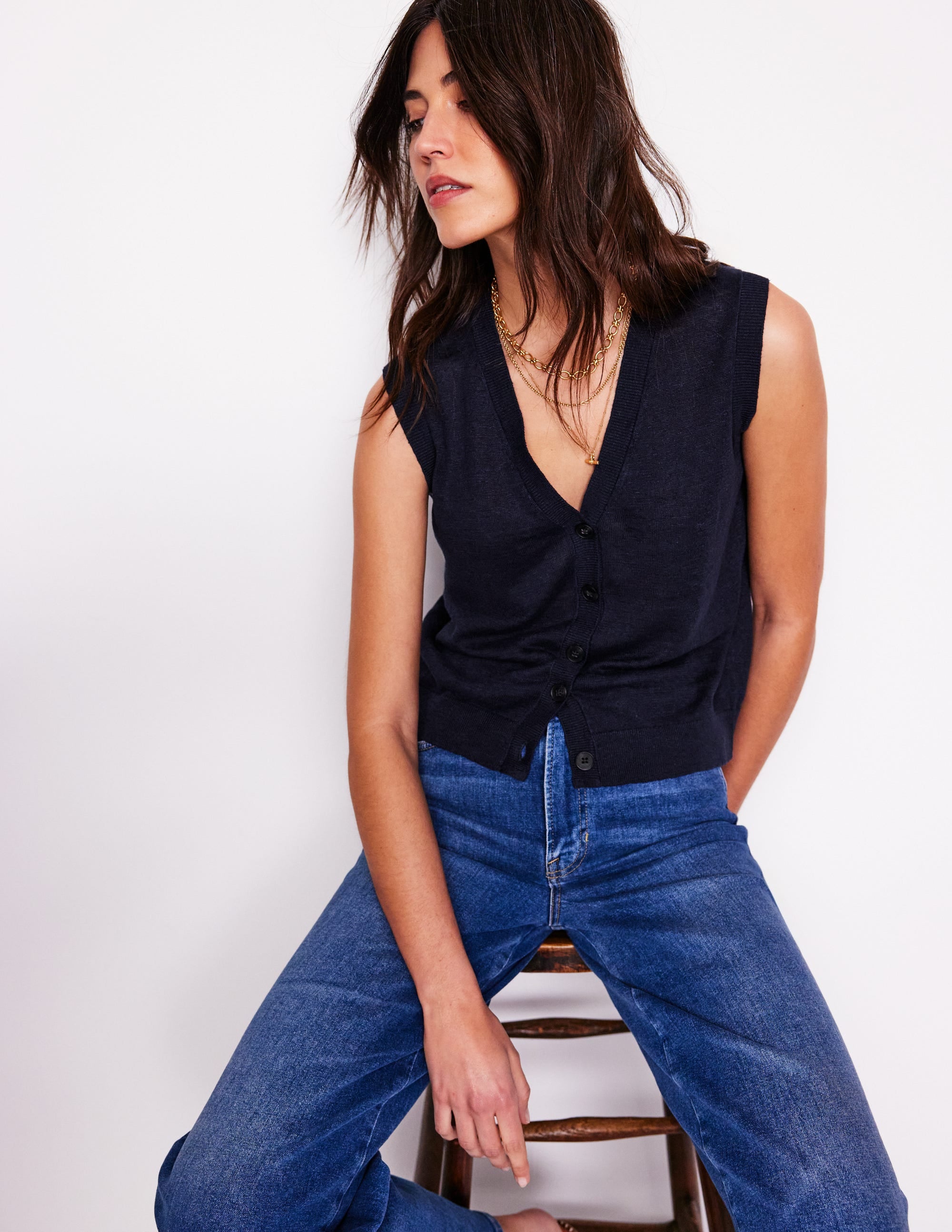 V-Neck Linen Waistcoat-Navy - Image 1