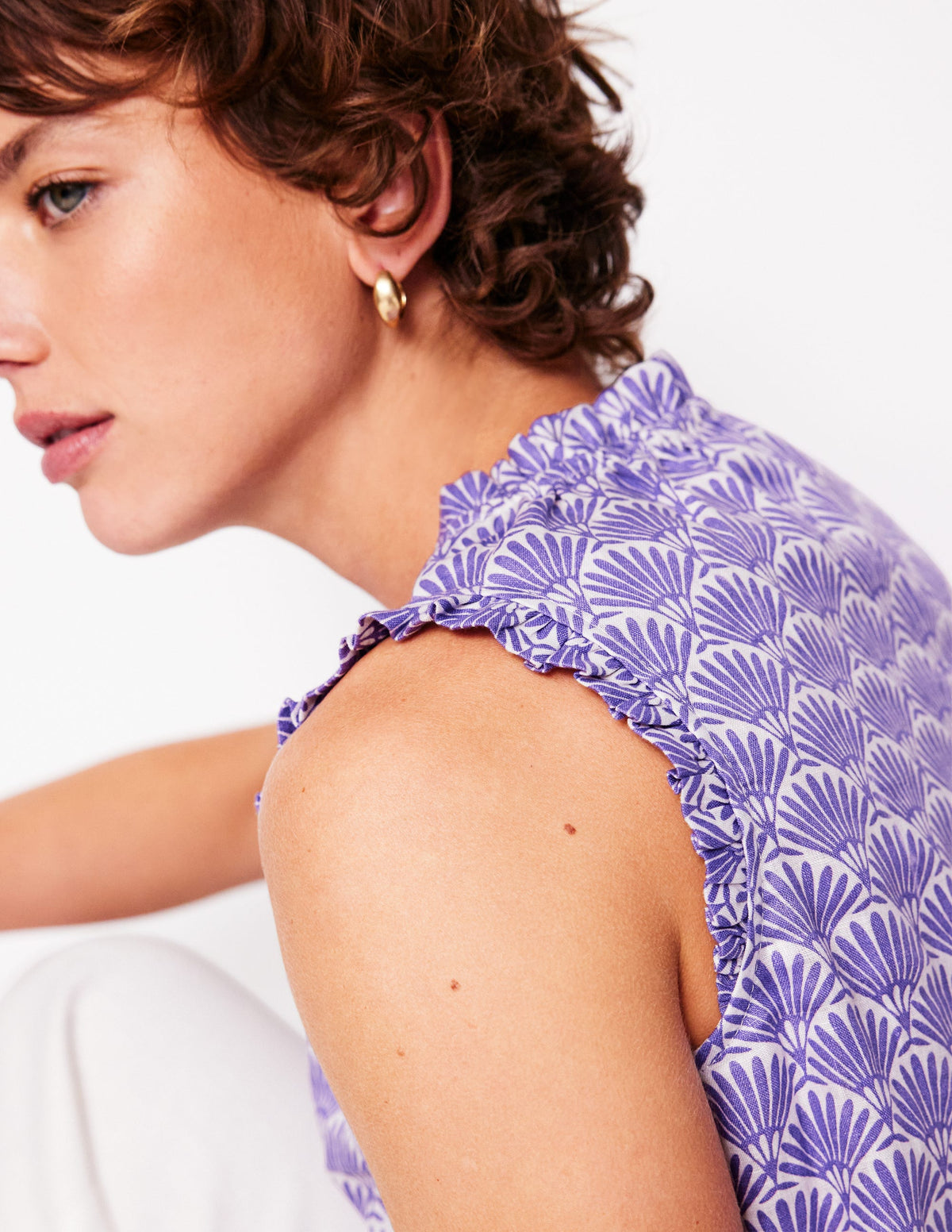 Sophie Ruffle Linen Top-Purple, Deco Palm - Image 3