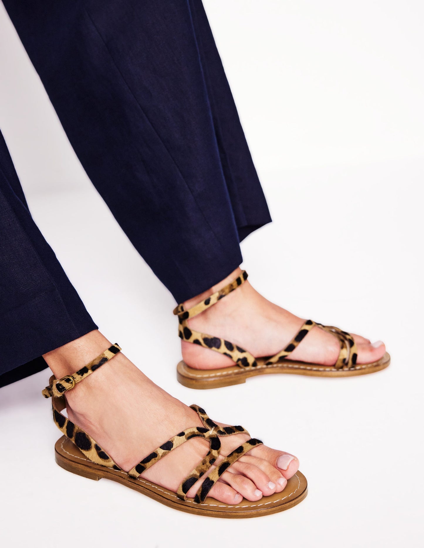 Casual Flat Sandal-Leopard