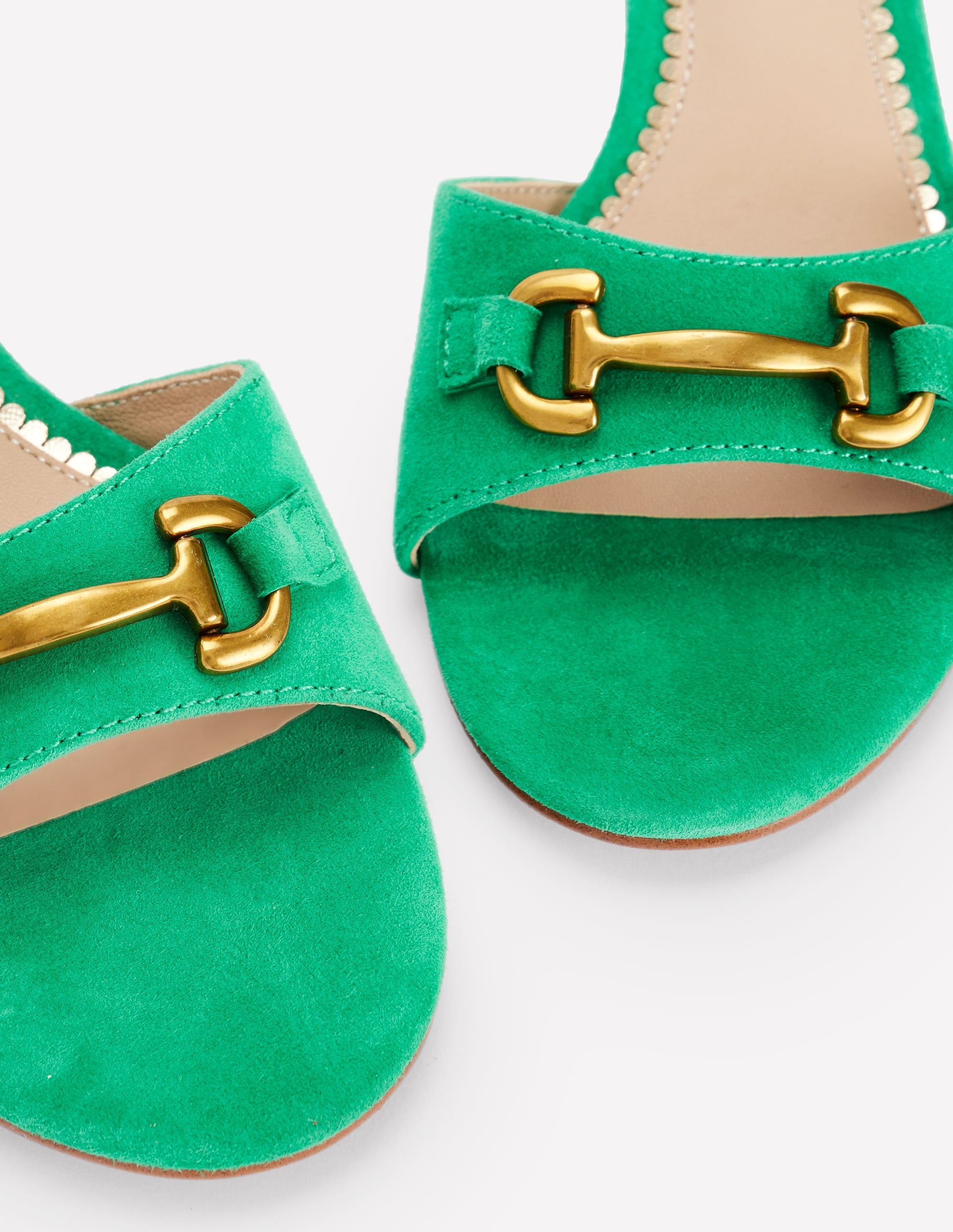 Iris Snaffle Block Heel Sandal-Rich Emerald - Image 4