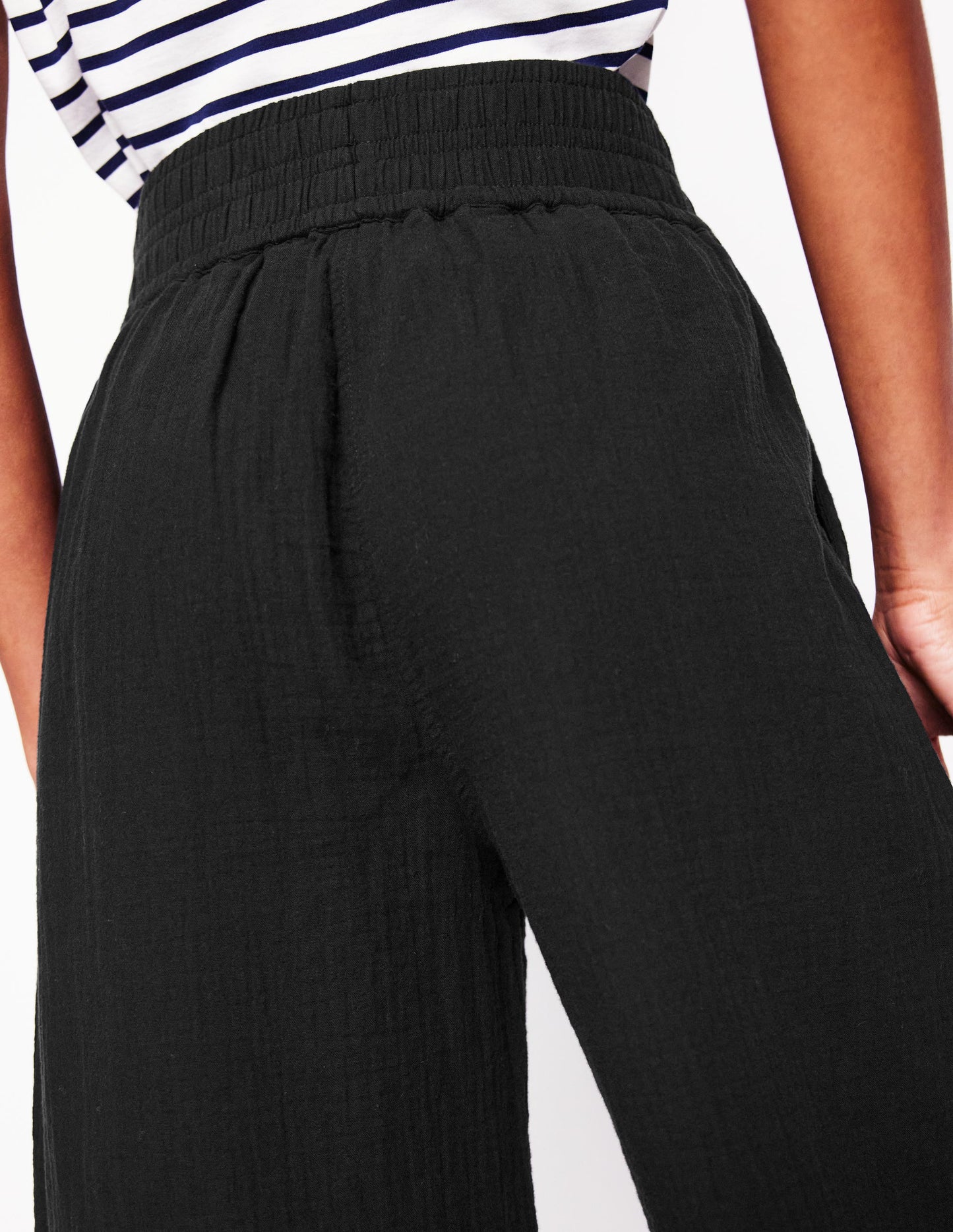 Cropped Double Cloth Pants-Black