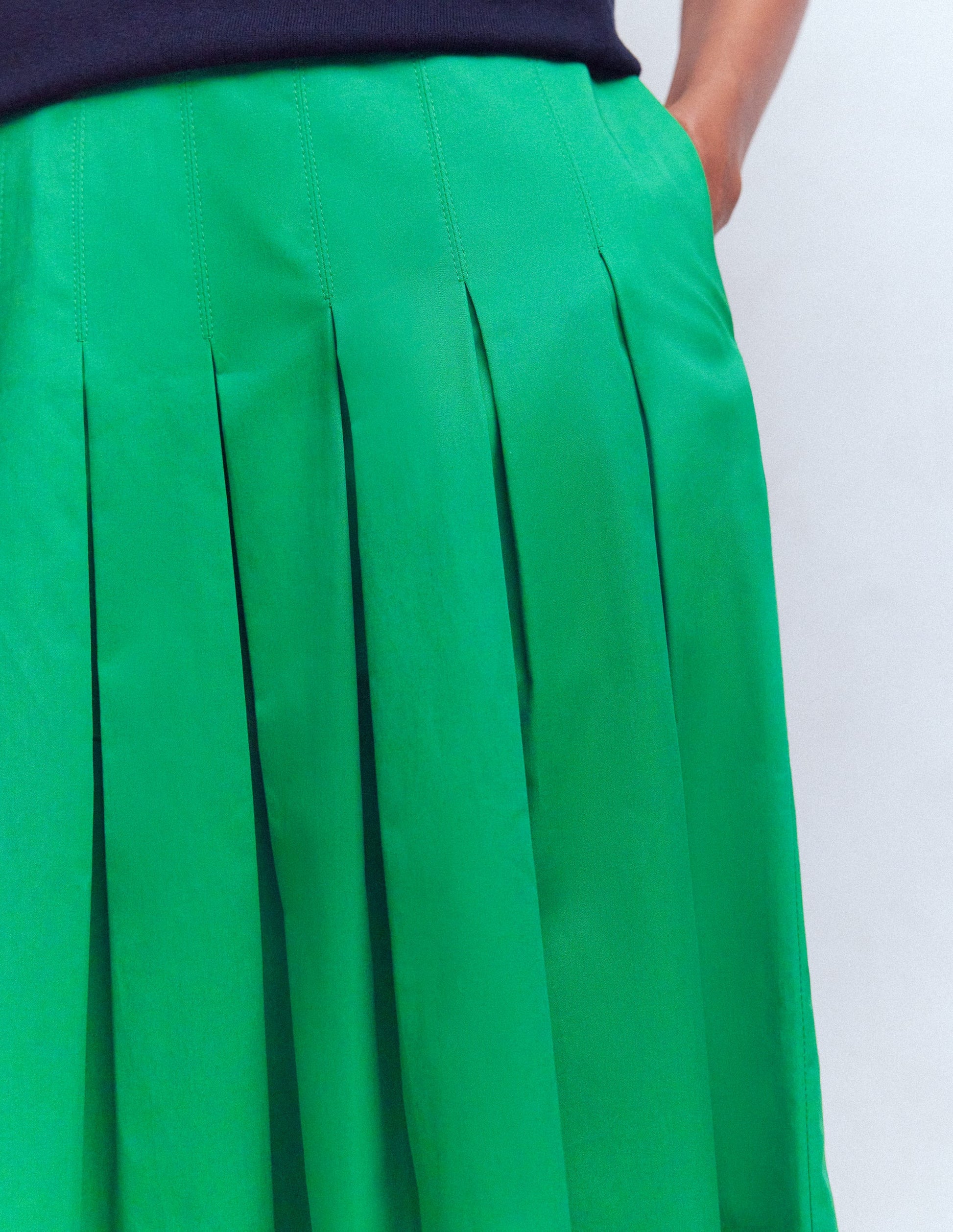 Valentina Sateen Skirt-Rich Emerald-2