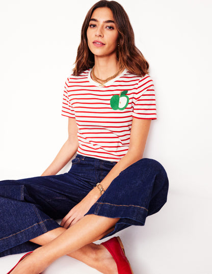 Relaxed Novelty T-Shirt-Ivory, Red Apple