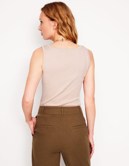 Essential Scoop-Neck Tank-Milkshake-3