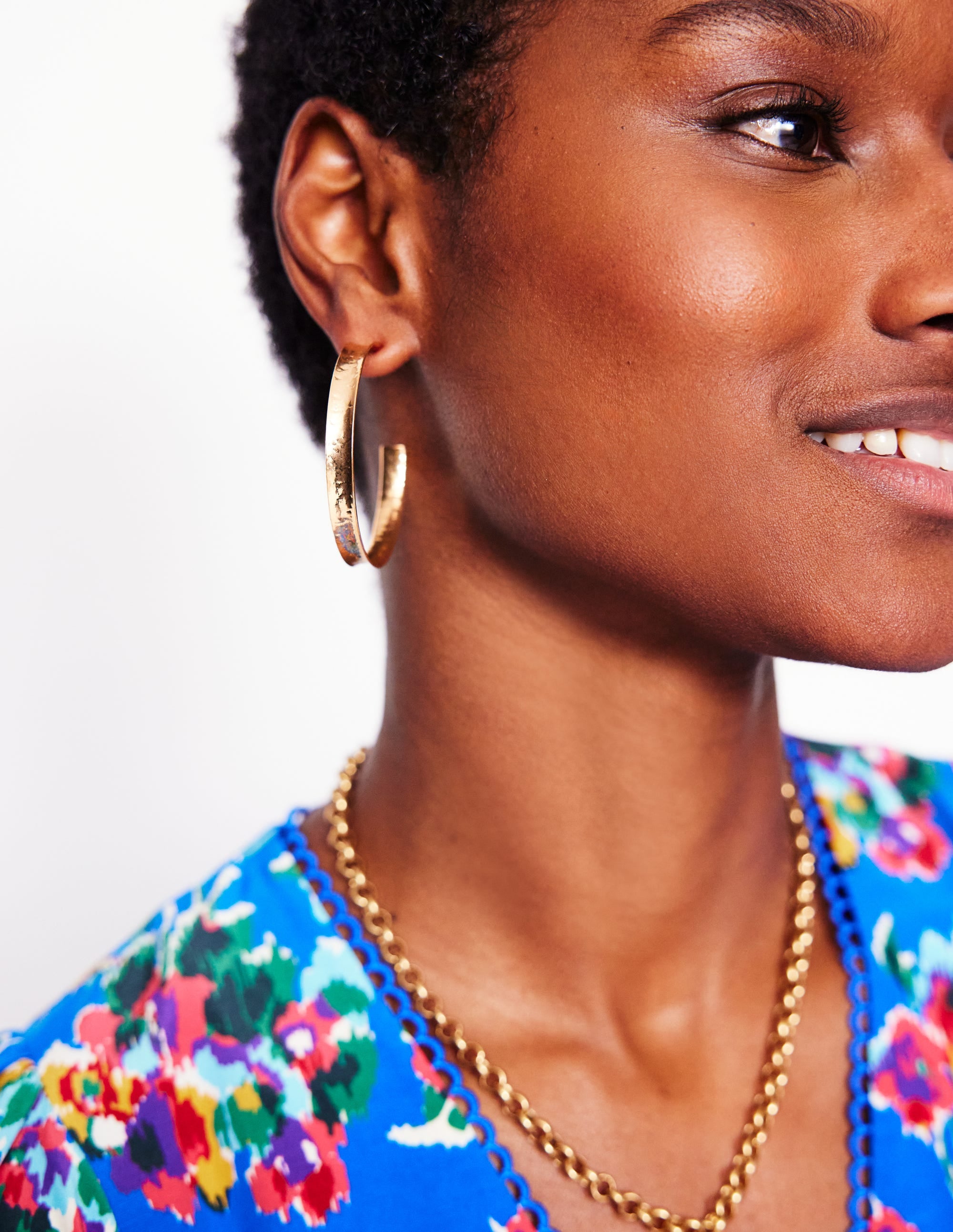 Large Hammered Hoop Earrings-Gold Colour - Image 2