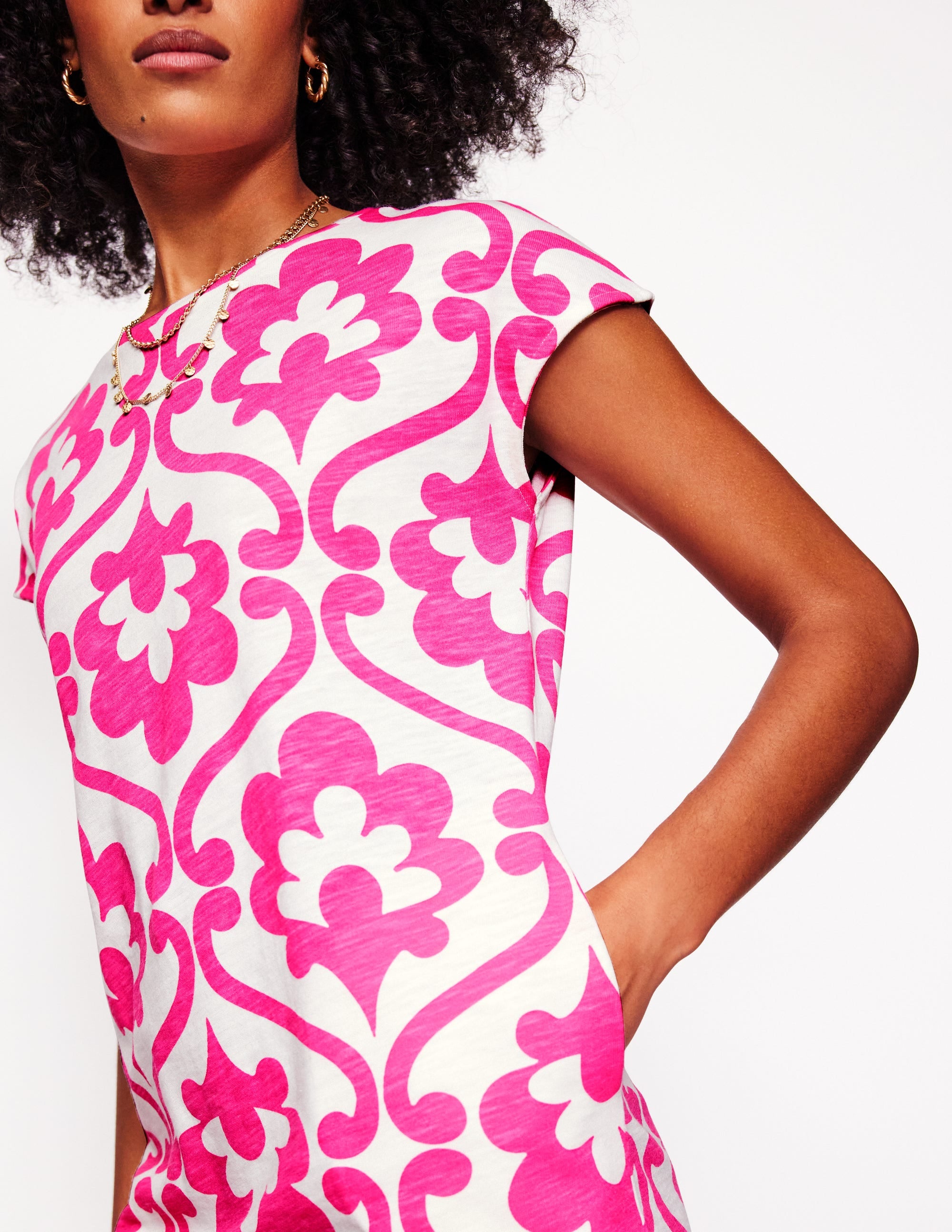 Leah Jersey T-shirt Dress-Carmine Rose, Ivy Trellis - Image 3