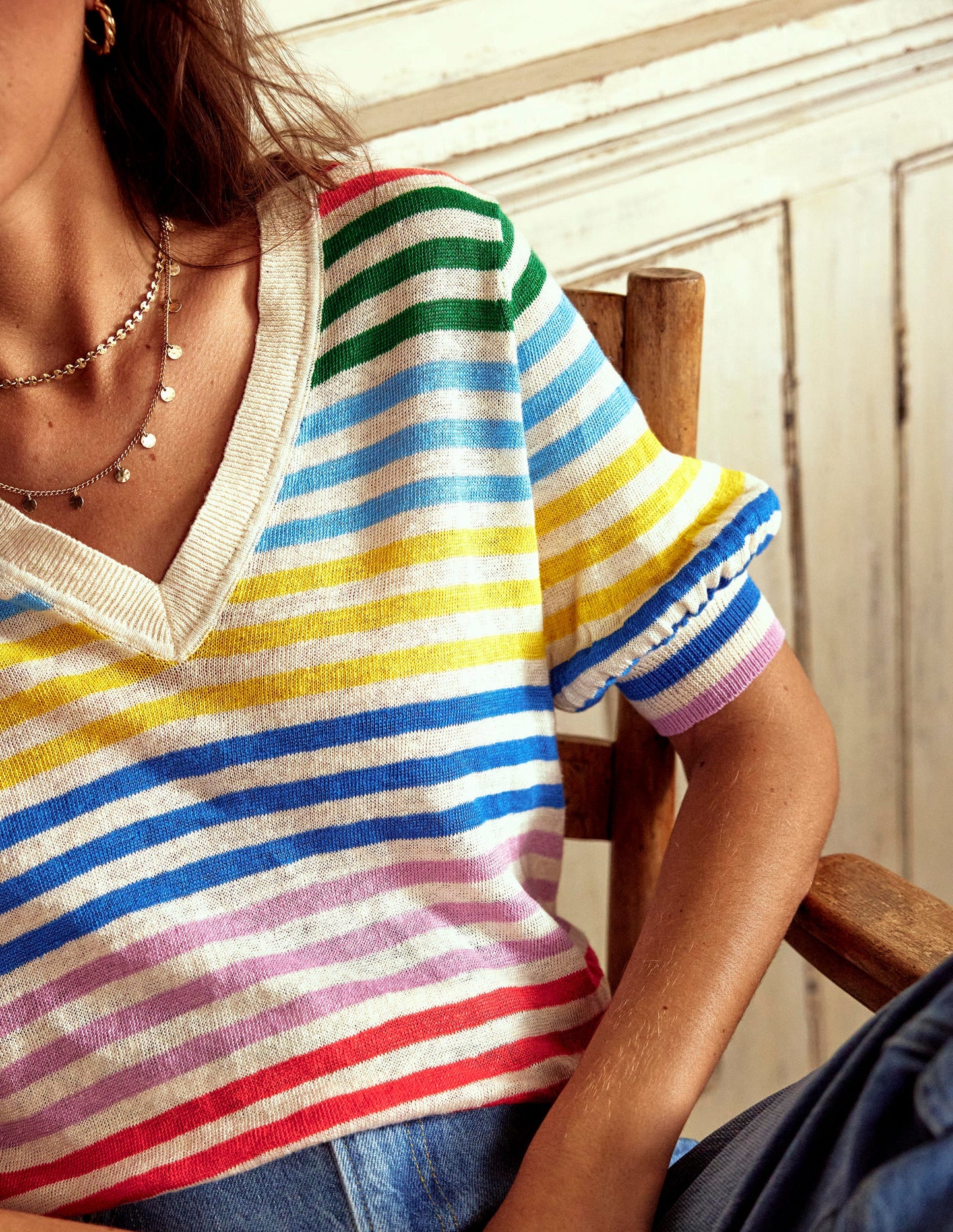 Liv V-Neck Linen T-Shirt-Banded Rainbow Stripe