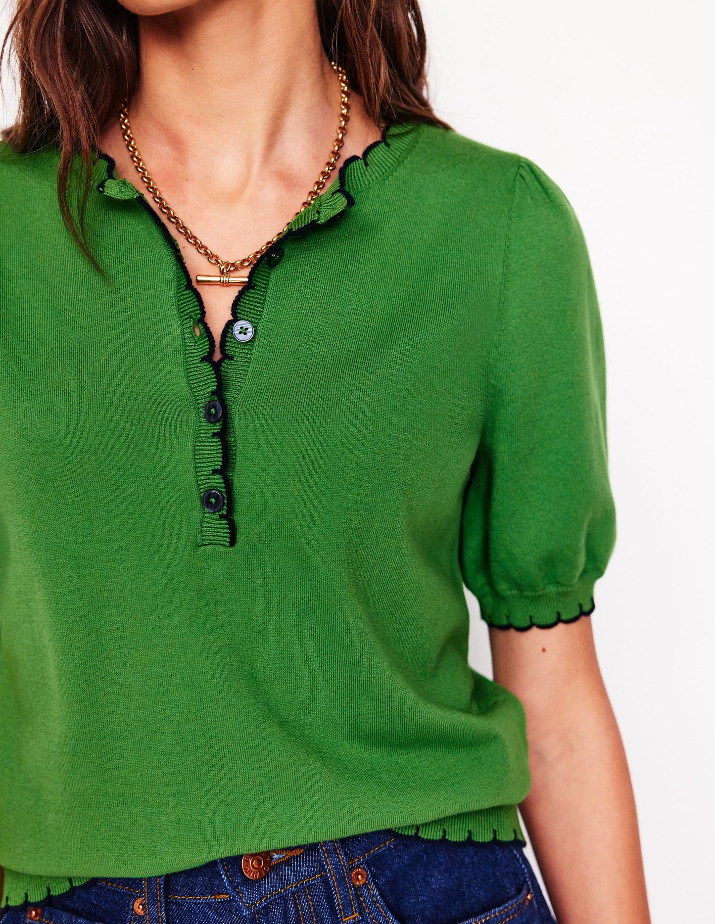 Pru Scallop Trim T-shirt-Paradise Green