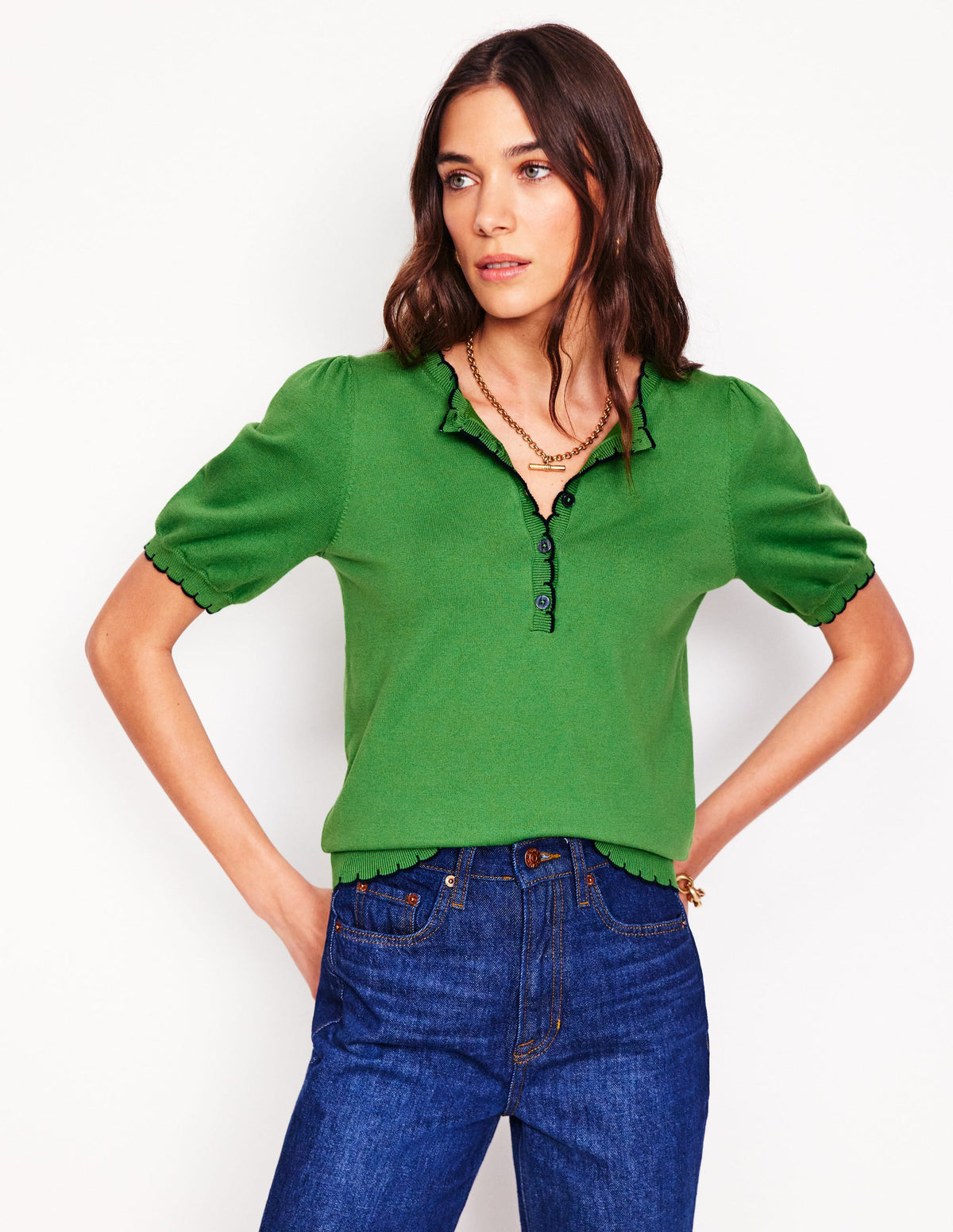 Pru Scallop Trim T-shirt-Paradise Green - Image 5