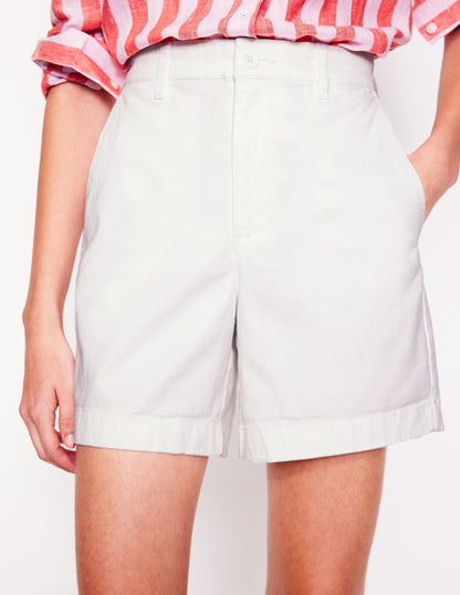 Barnsbury Chino Shorts-White