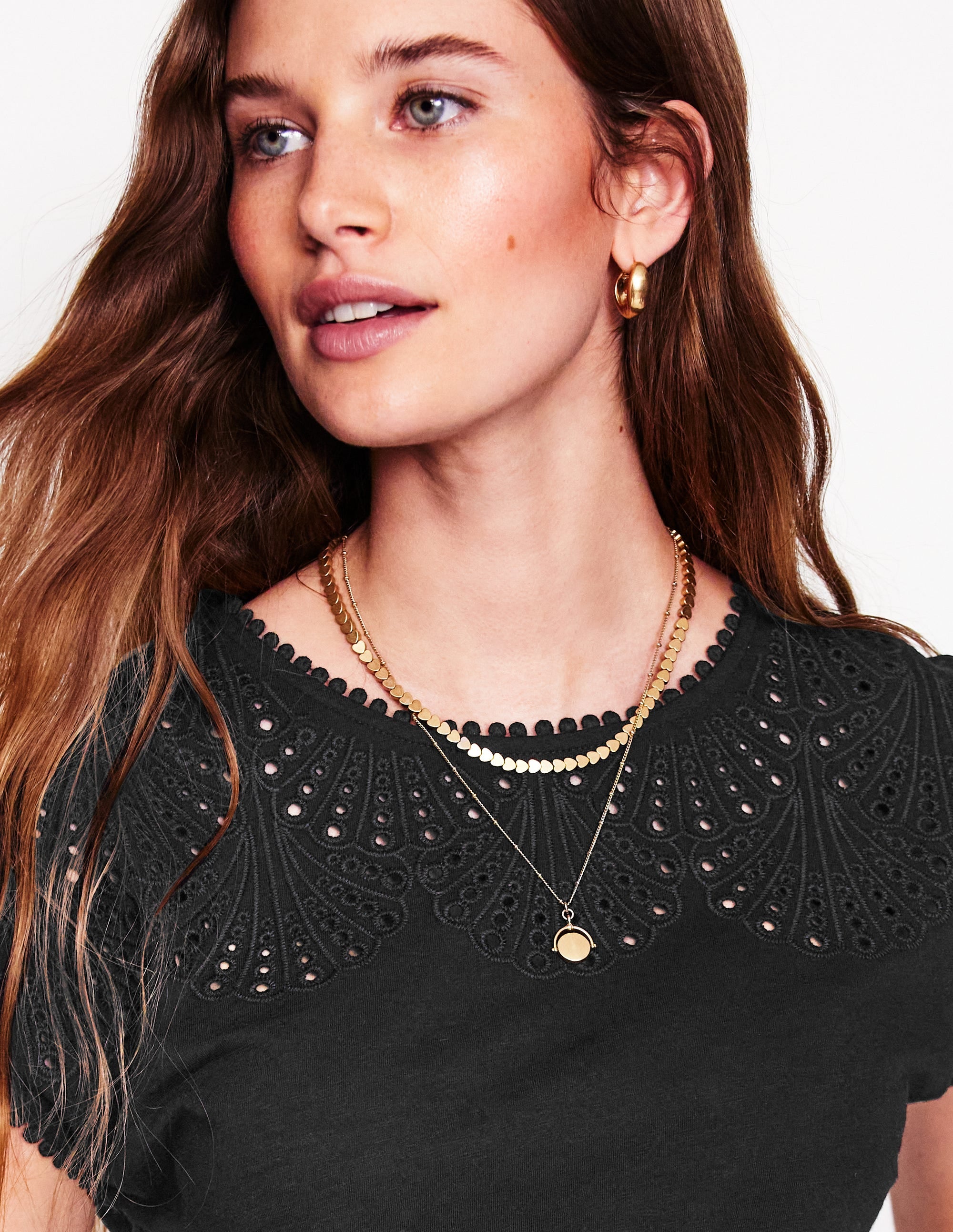 Anya Broderie T-shirt-Black - Image 2