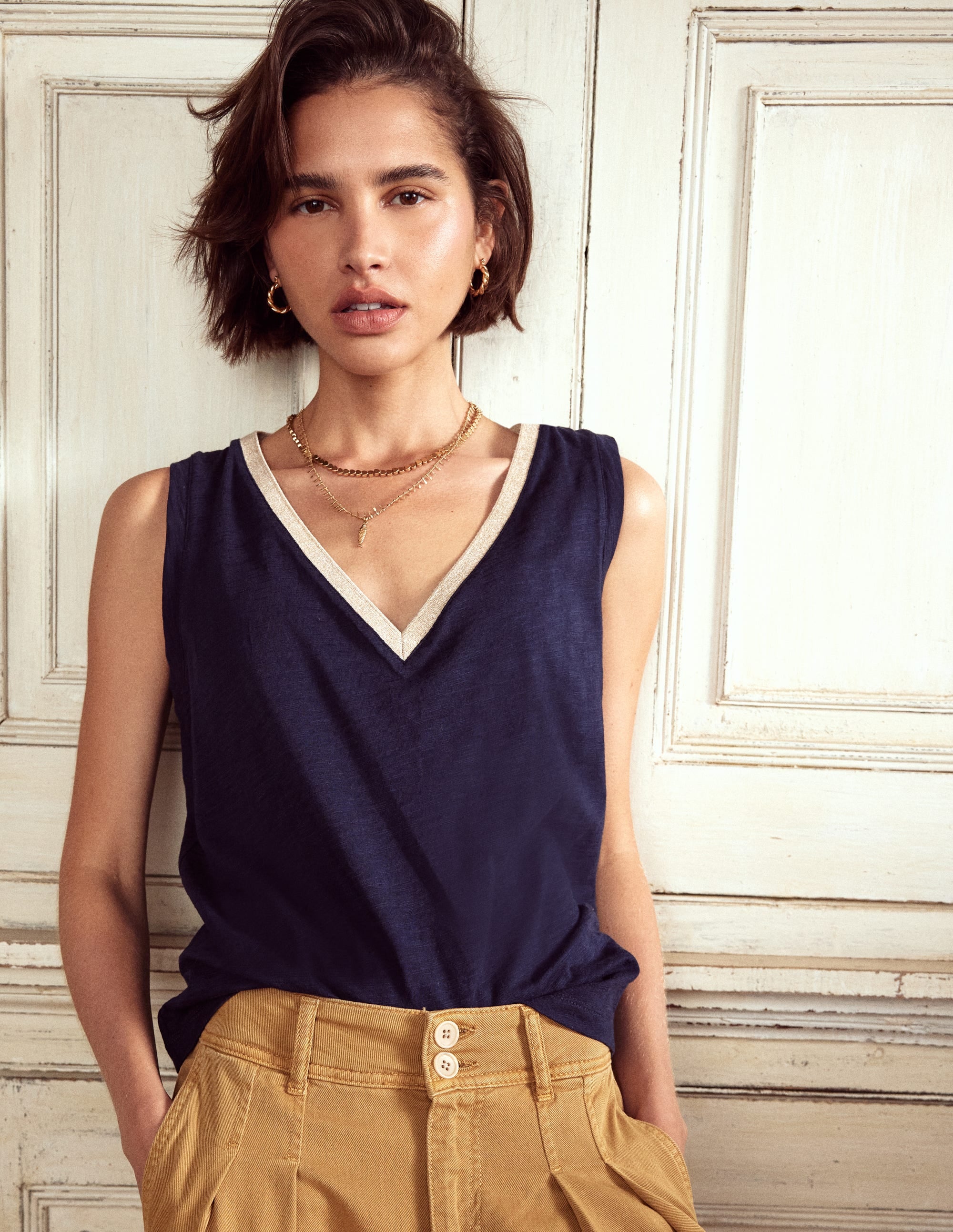 Metallic Trim V Neck Vest-Navy - Image 1